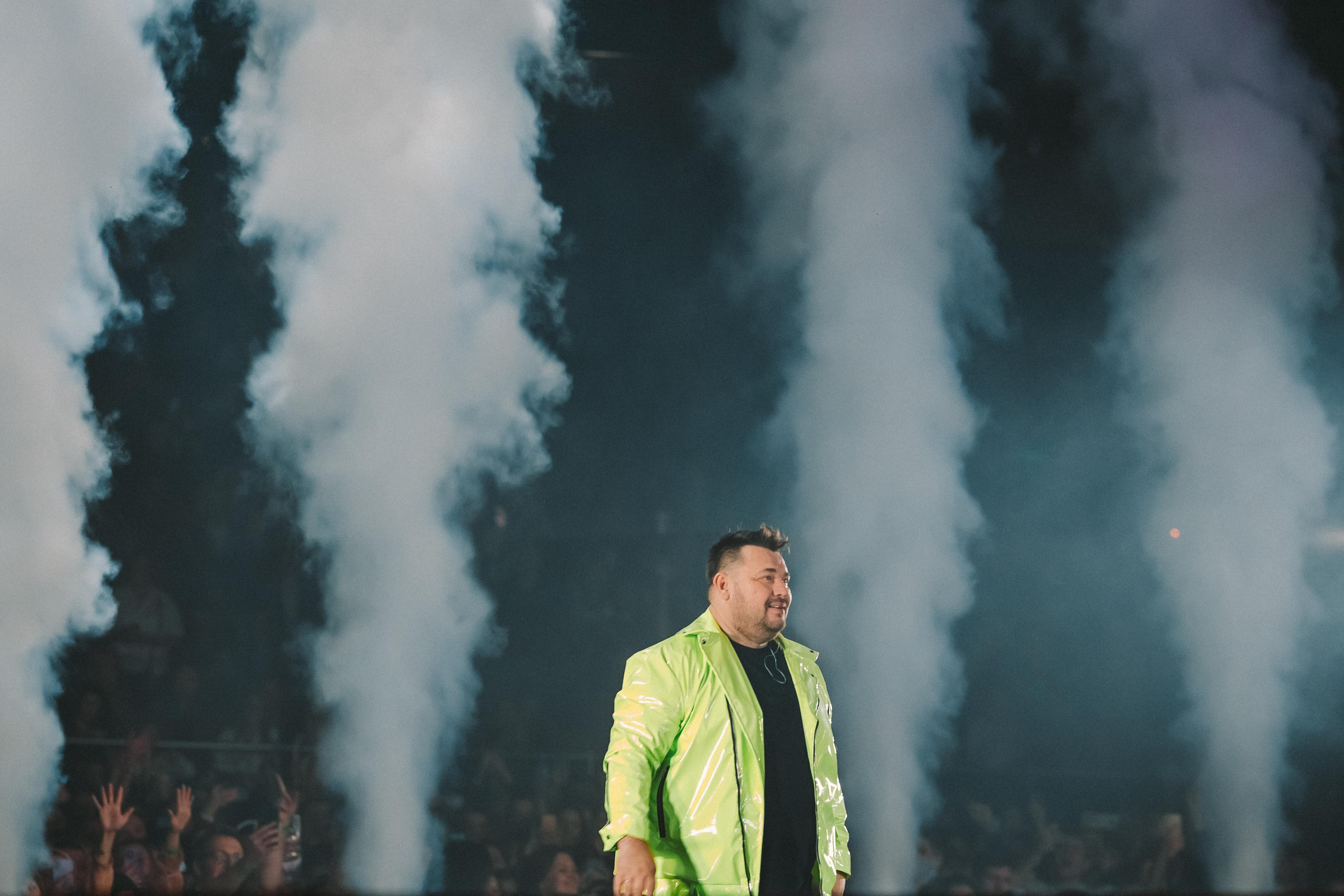 РУКИ ВВЕРХ. Фотограф Сонкина Татьяна