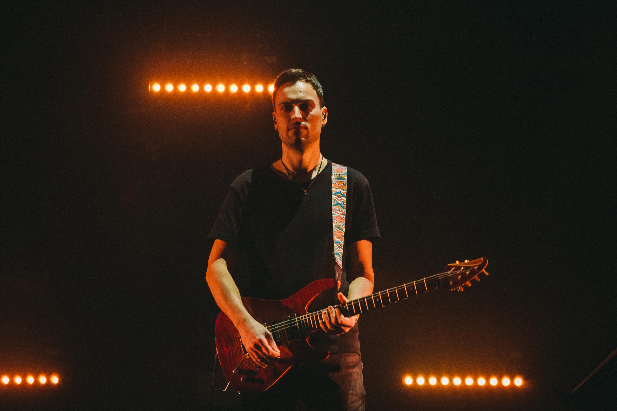 РУКИ ВВЕРХ. Фотограф Сонкина Татьяна