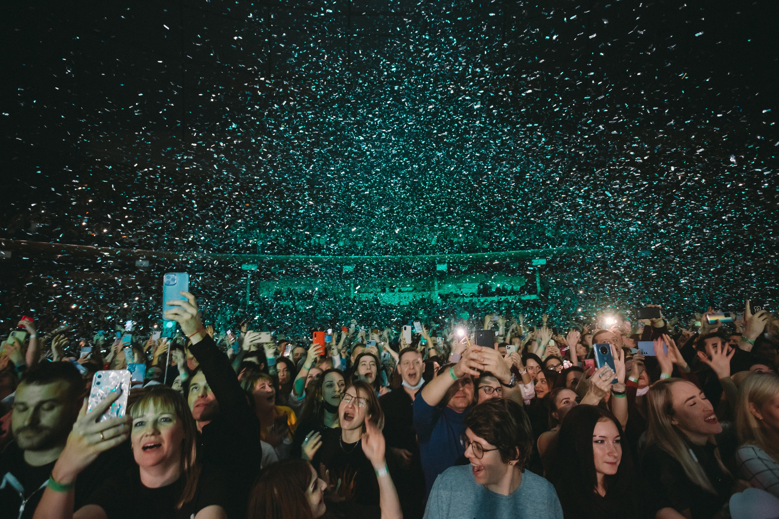 РУКИ ВВЕРХ. Фотограф Сонкина Татьяна