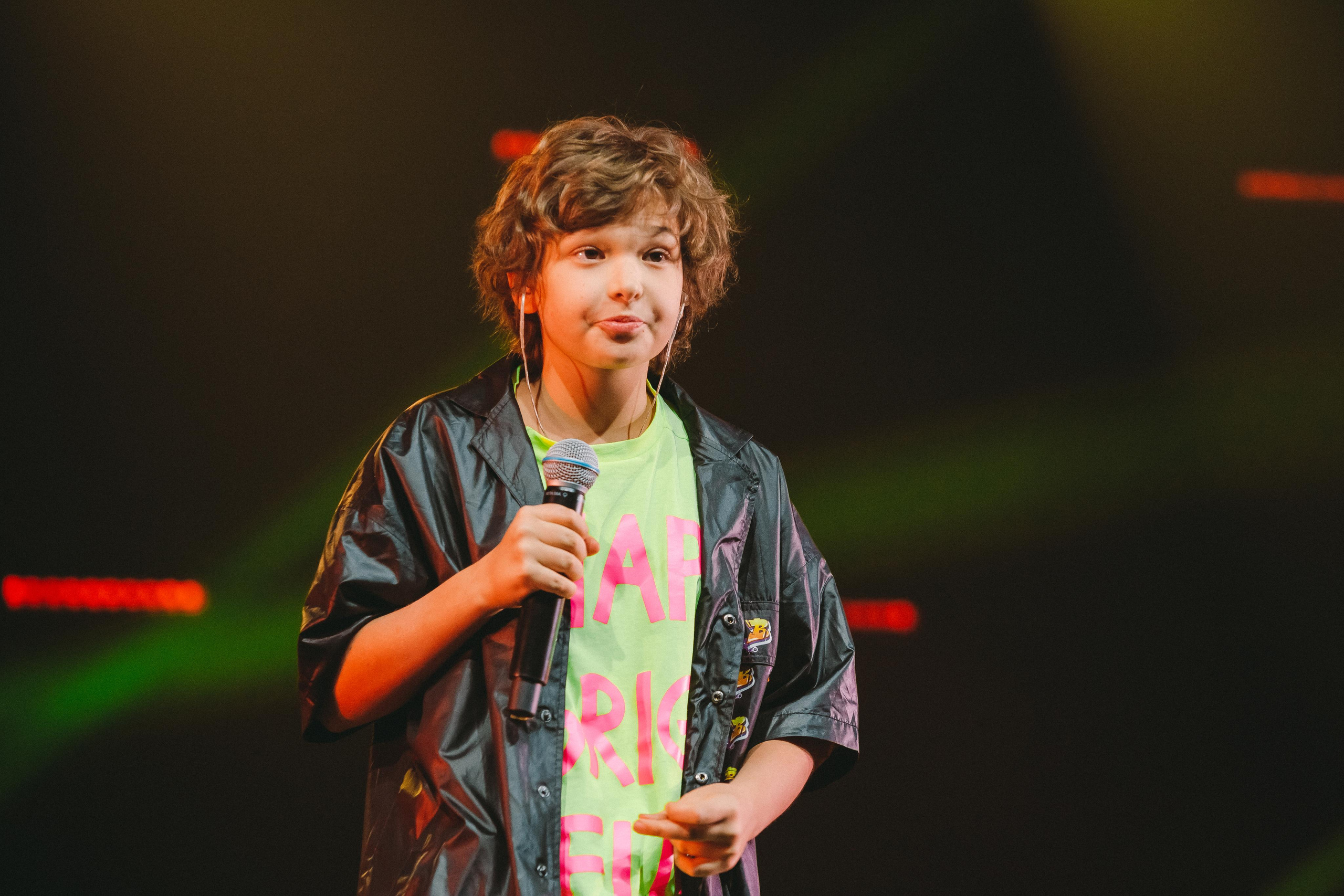 РУКИ ВВЕРХ. Фотограф Сонкина Татьяна