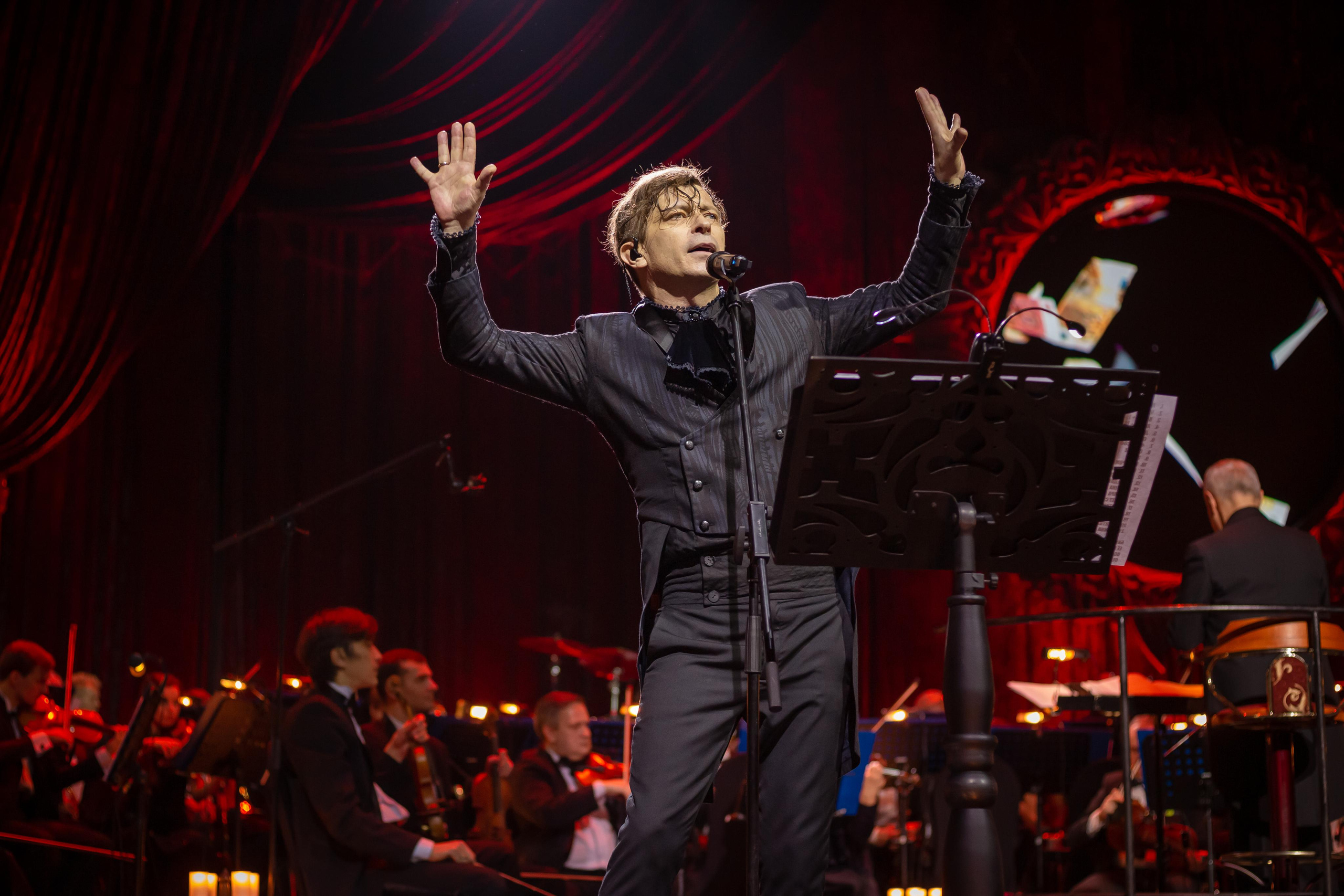 БИ-2 С СИМФОНИЧЕСКИМ ОРКЕСТРОМ. Photographer Sonkina Tatiana (Tanya Ash)