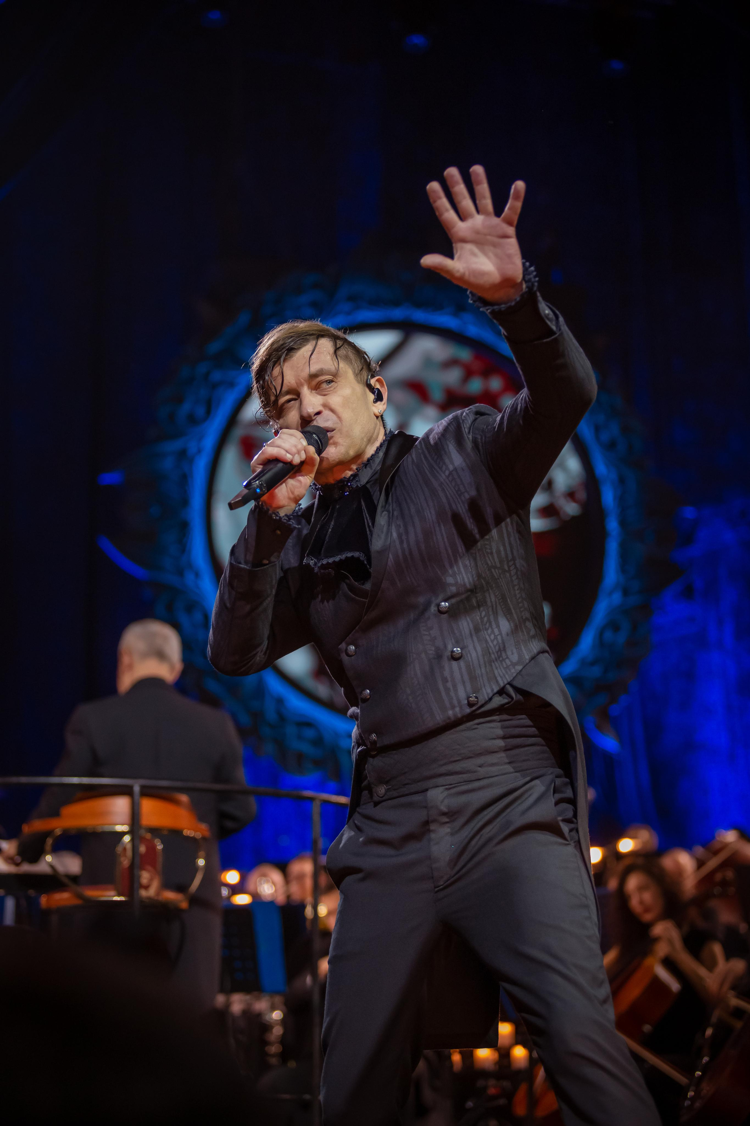 БИ-2 С СИМФОНИЧЕСКИМ ОРКЕСТРОМ. Photographer Sonkina Tatiana (Tanya Ash)