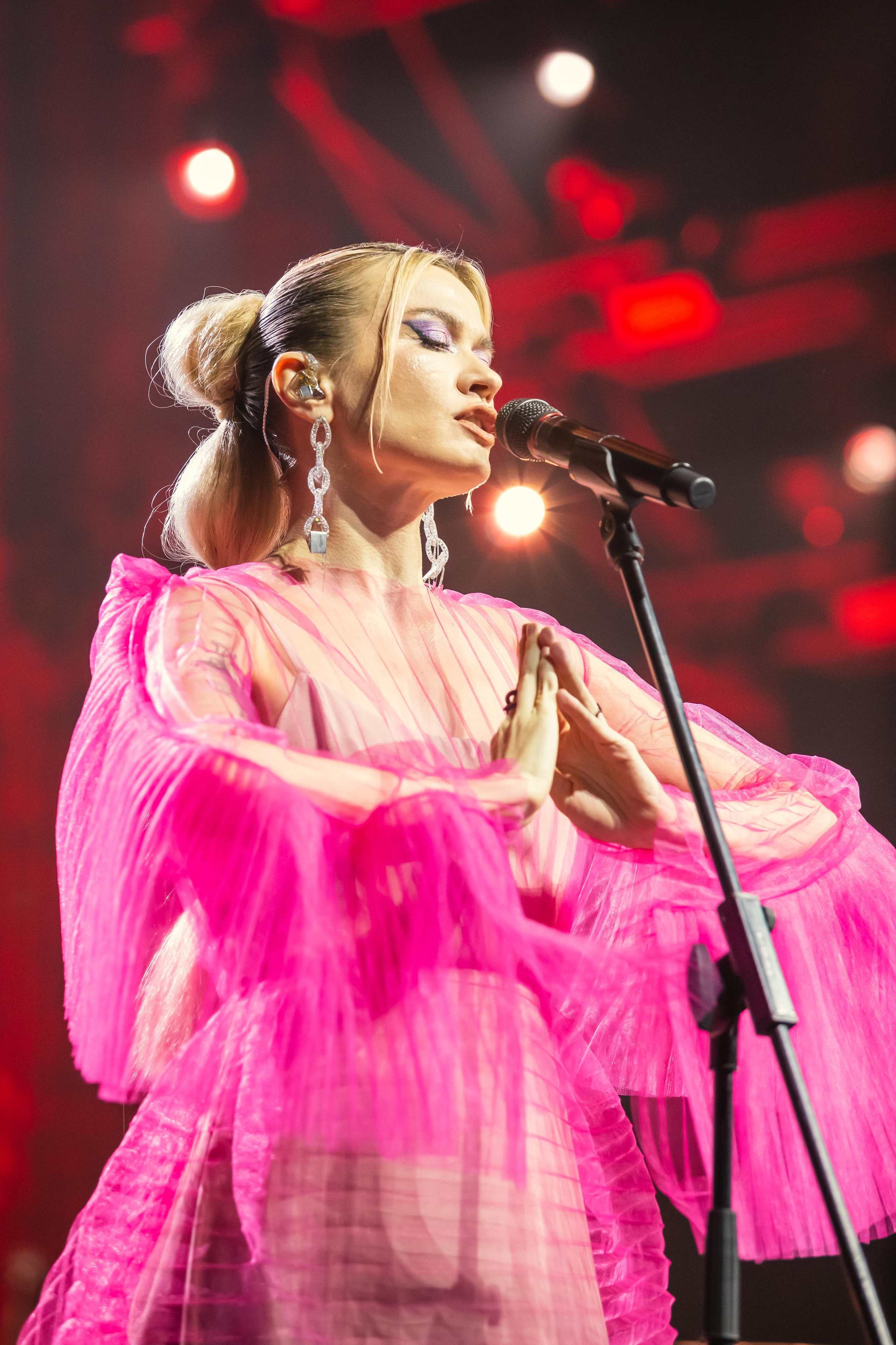 БИ-2 С СИМФОНИЧЕСКИМ ОРКЕСТРОМ. Photographer Sonkina Tatiana (Tanya Ash)