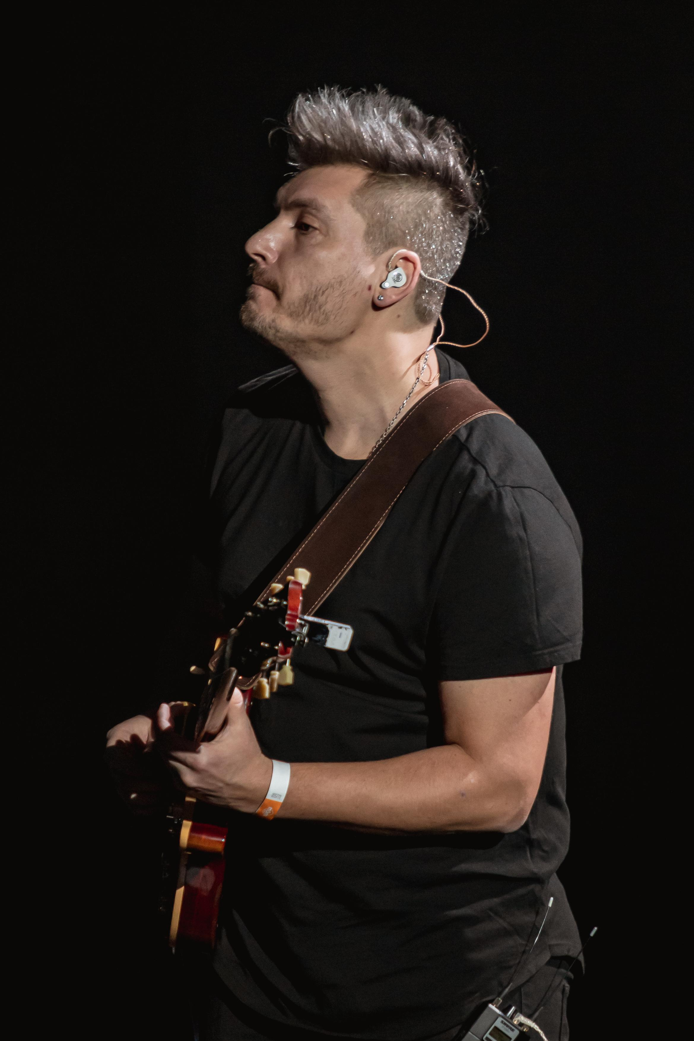 ВЯЧЕСЛАВ БУТУСОВ. Фотограф Сонкина Татьяна