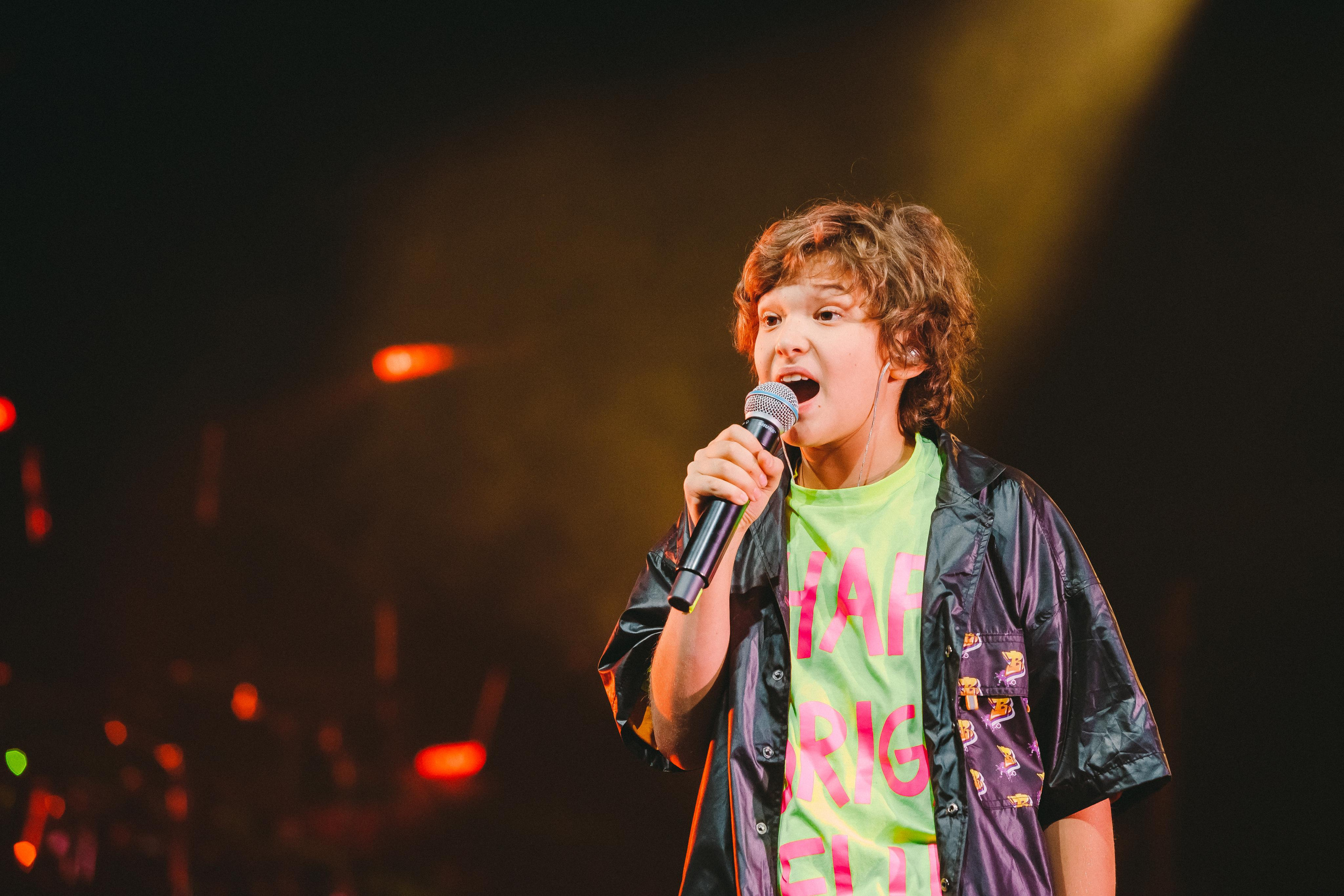 РУКИ ВВЕРХ. Фотограф Сонкина Татьяна