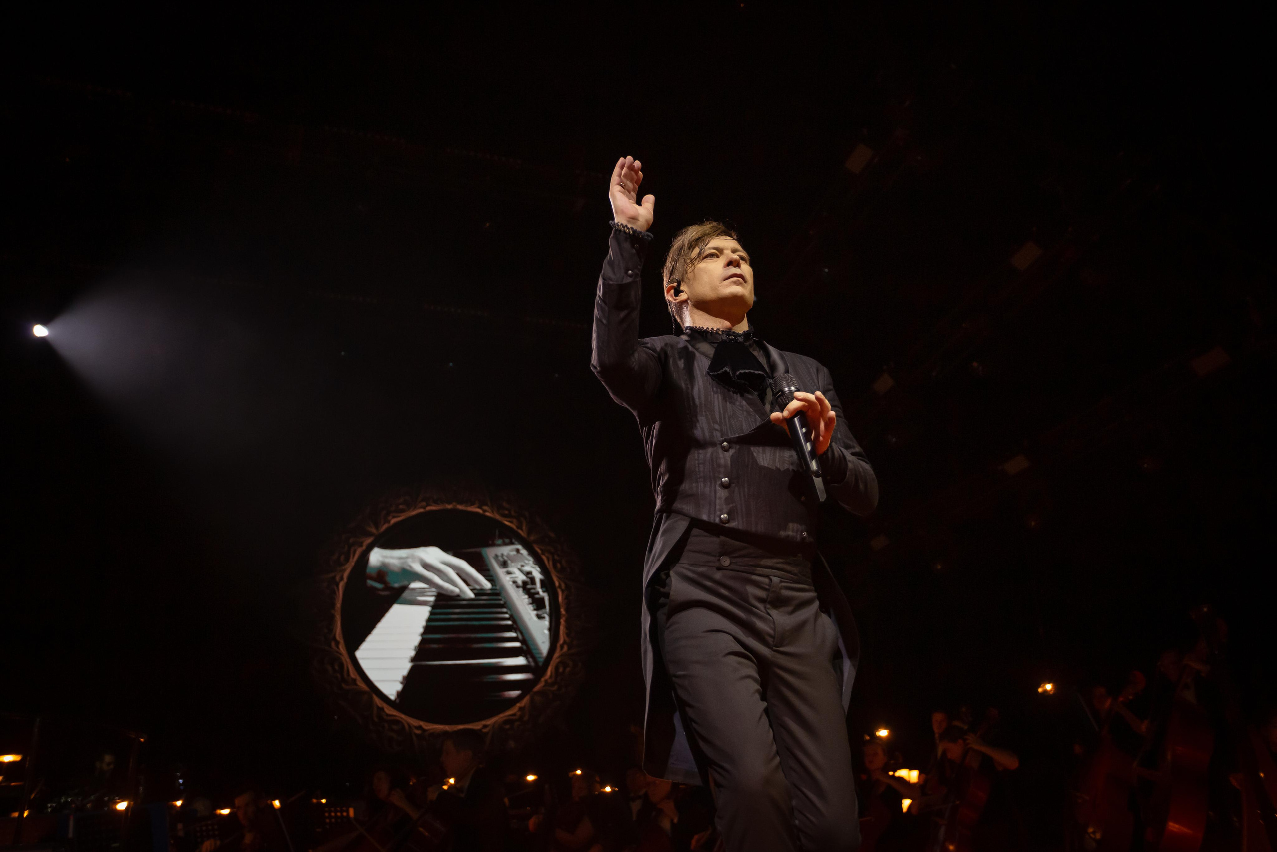 БИ-2 С СИМФОНИЧЕСКИМ ОРКЕСТРОМ. Photographer Sonkina Tatiana (Tanya Ash)