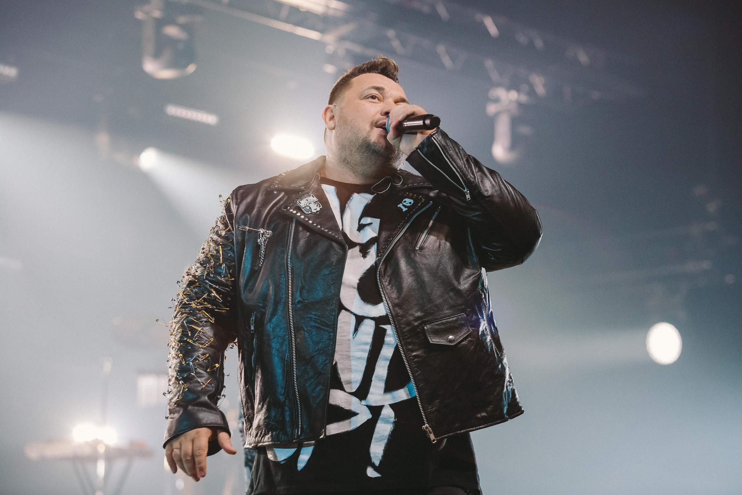 РУКИ ВВЕРХ. Фотограф Сонкина Татьяна