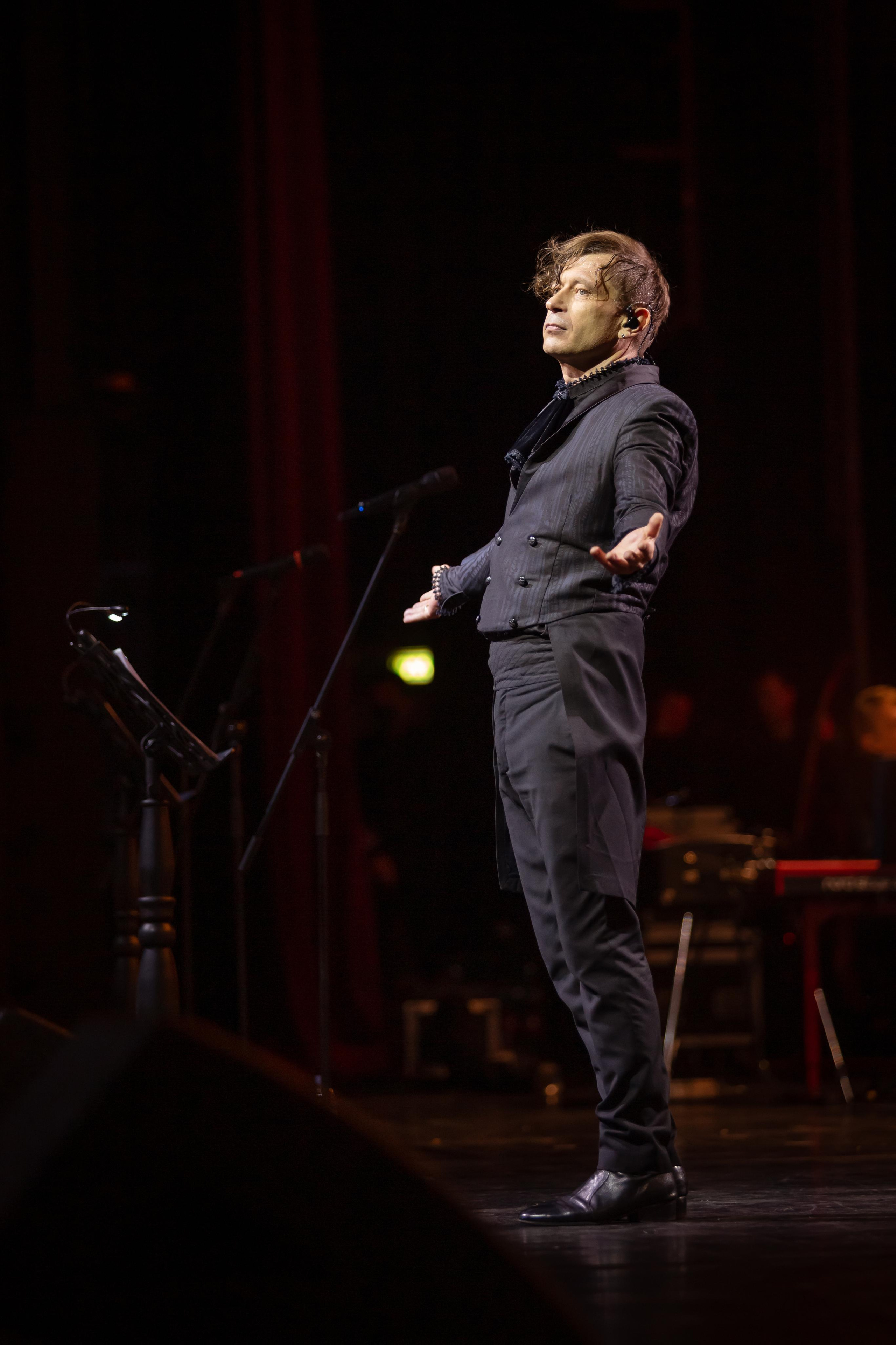 БИ-2 С СИМФОНИЧЕСКИМ ОРКЕСТРОМ. Photographer Sonkina Tatiana (Tanya Ash)