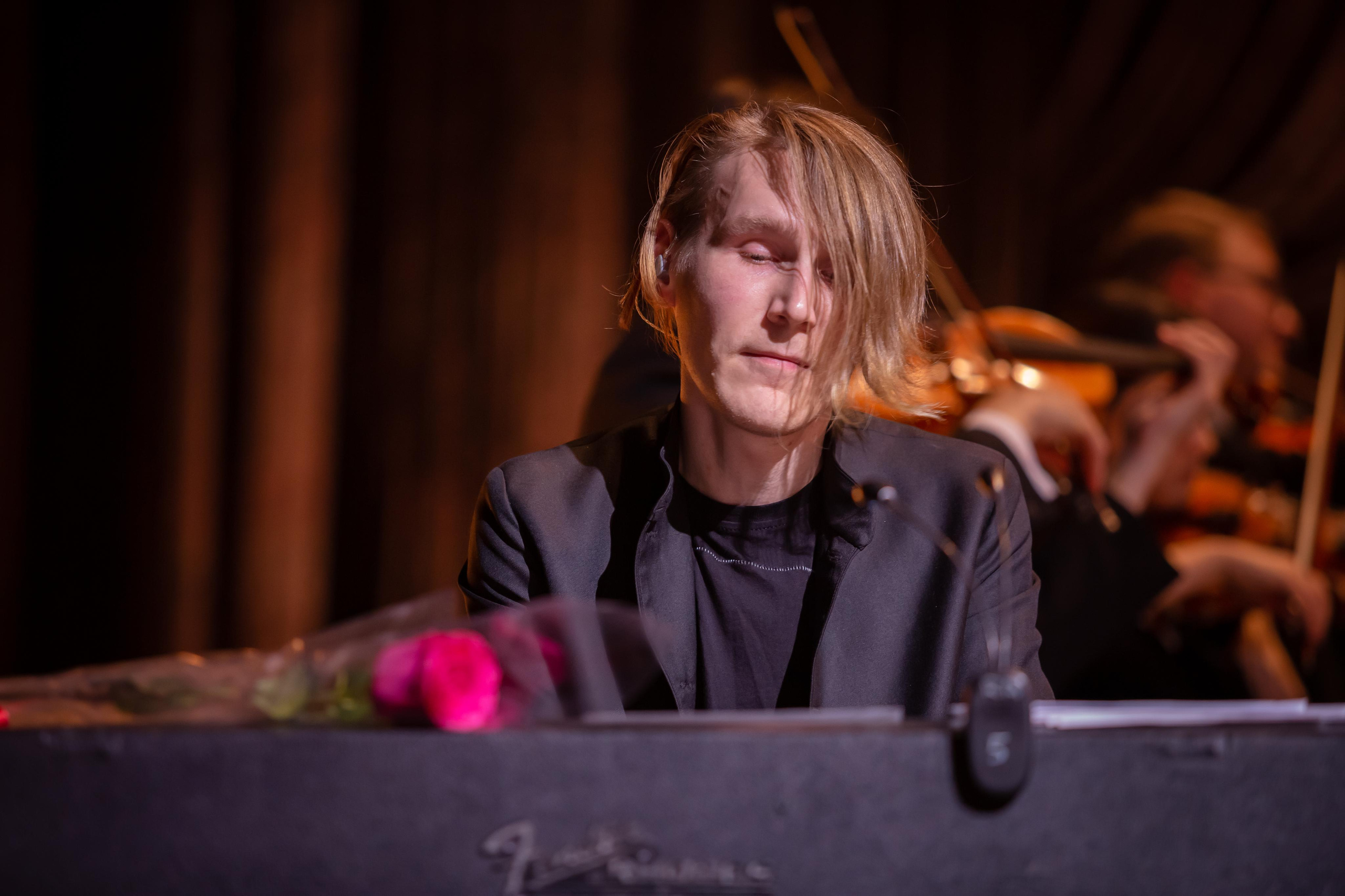 БИ-2 С СИМФОНИЧЕСКИМ ОРКЕСТРОМ. Photographer Sonkina Tatiana (Tanya Ash)