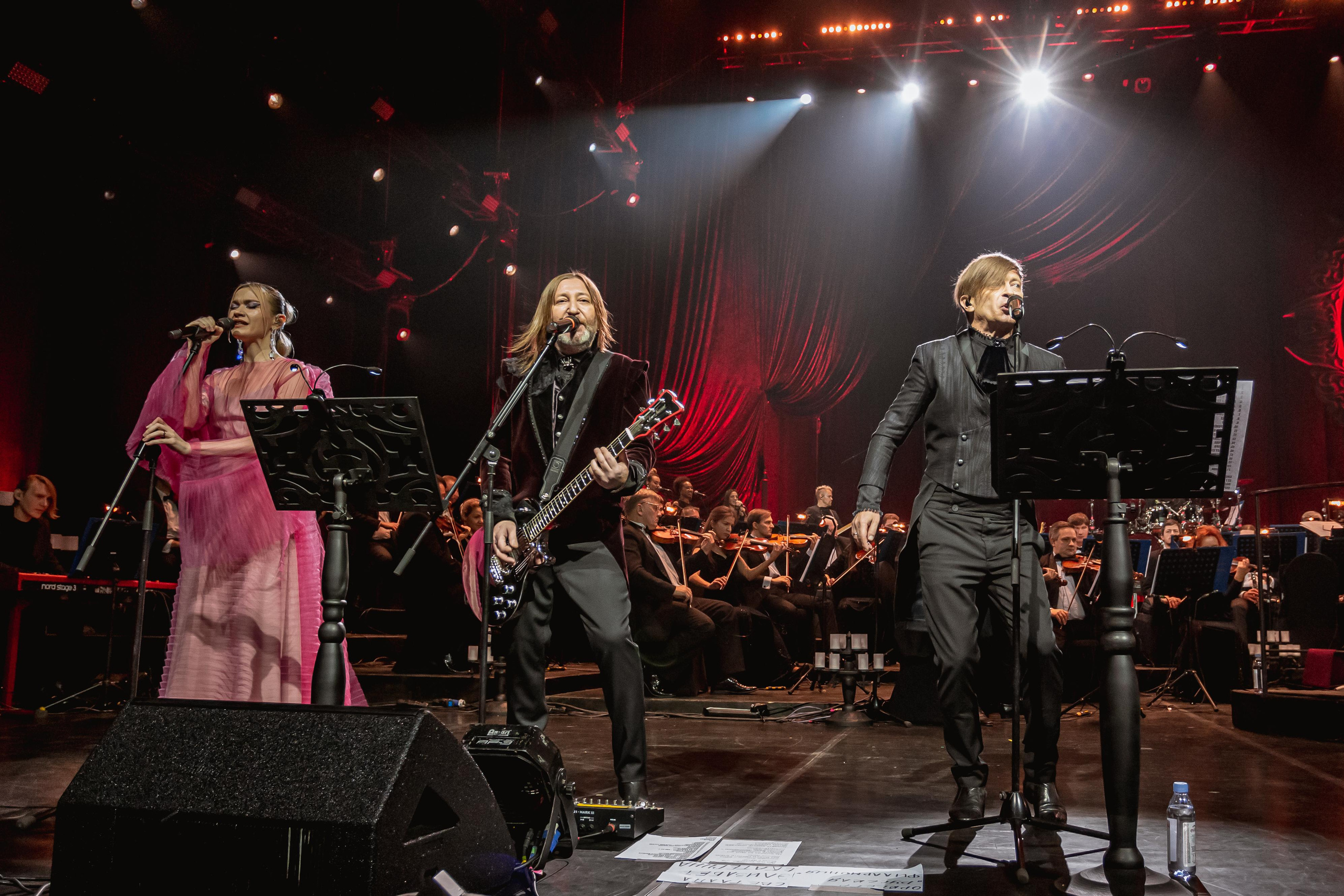 БИ-2 С СИМФОНИЧЕСКИМ ОРКЕСТРОМ. Photographer Sonkina Tatiana (Tanya Ash)