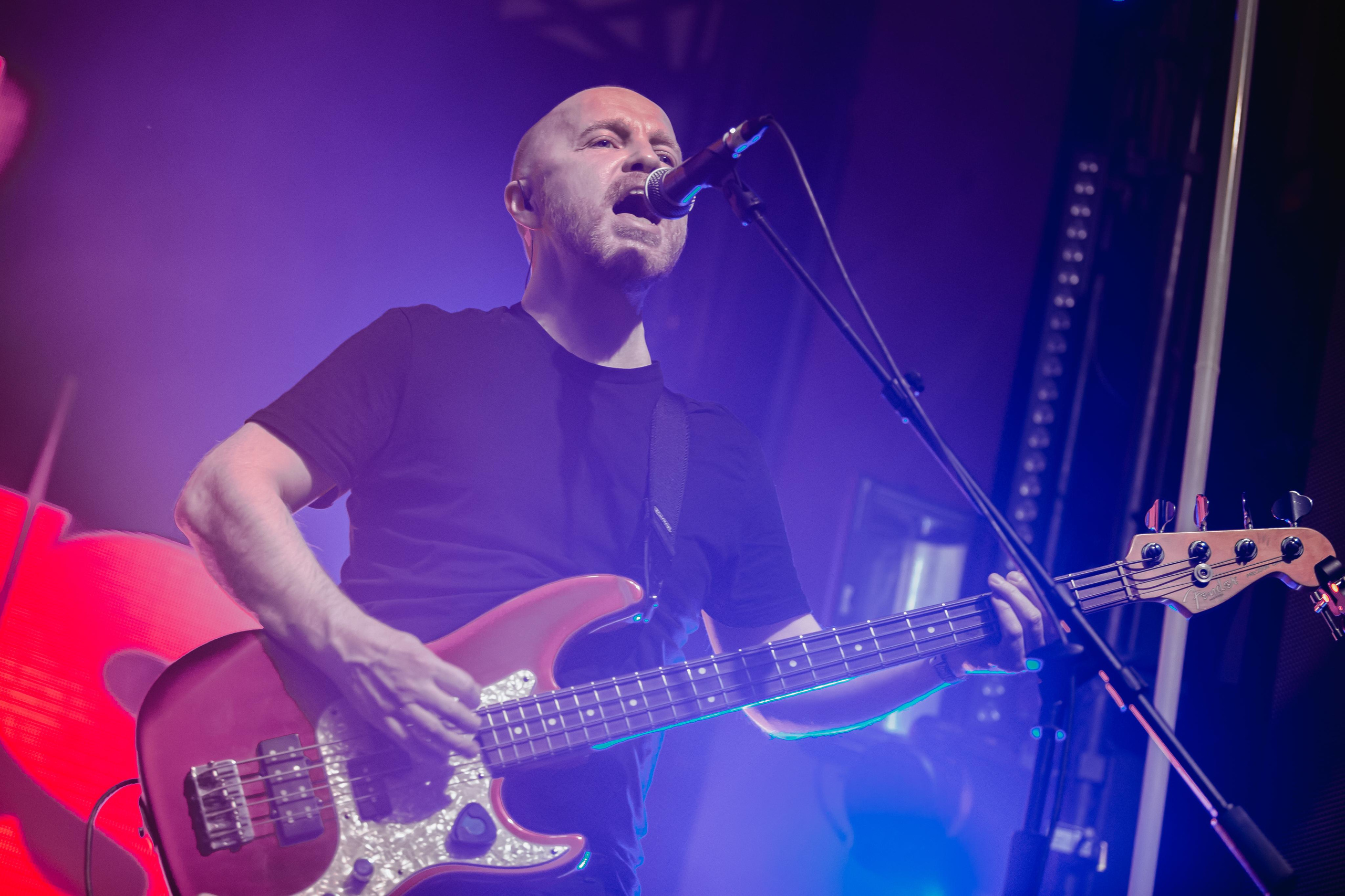 BITING ELBOWS. Photographer Sonkina Tatiana (Tanya Ash)