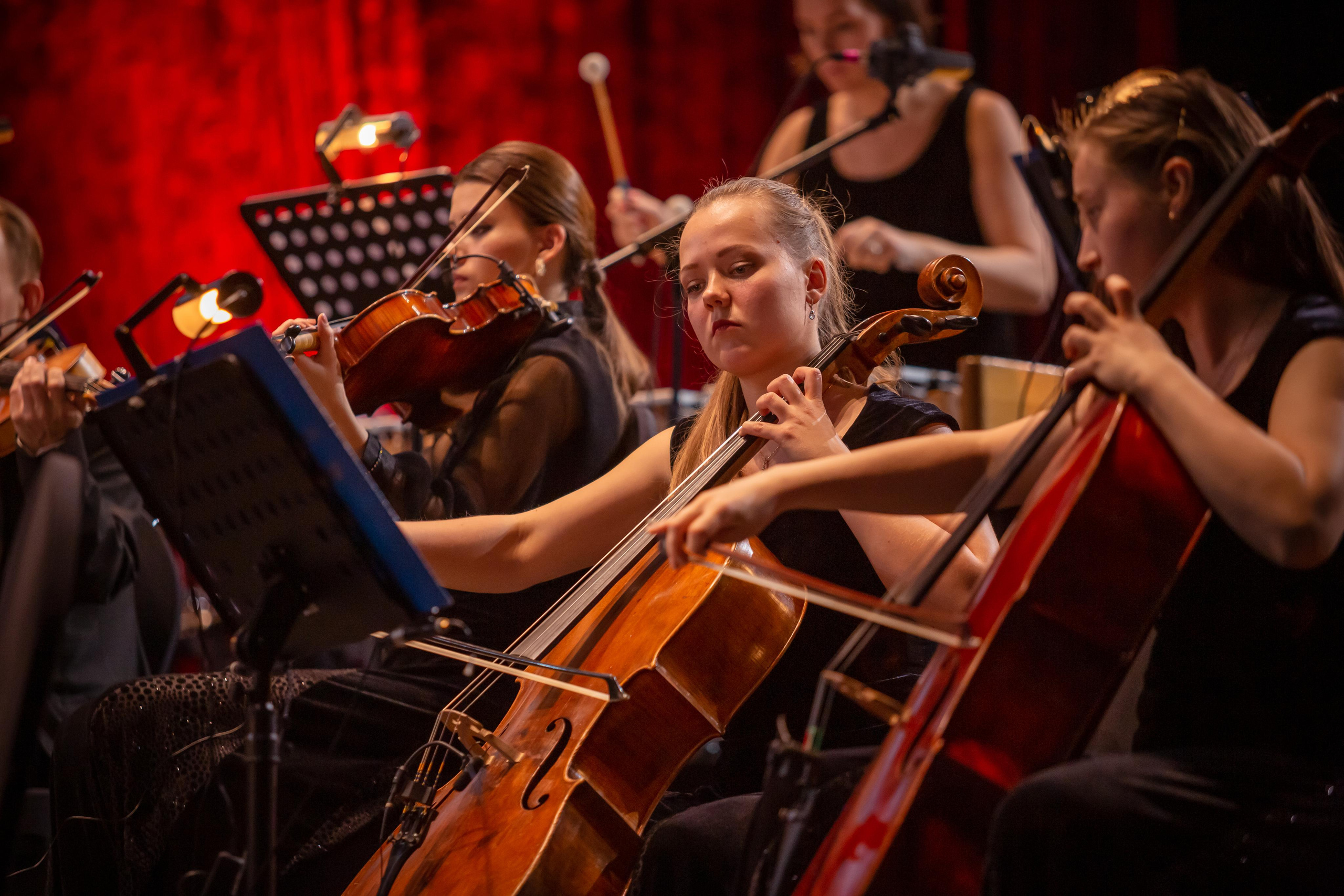 БИ-2 С СИМФОНИЧЕСКИМ ОРКЕСТРОМ. Photographer Sonkina Tatiana (Tanya Ash)