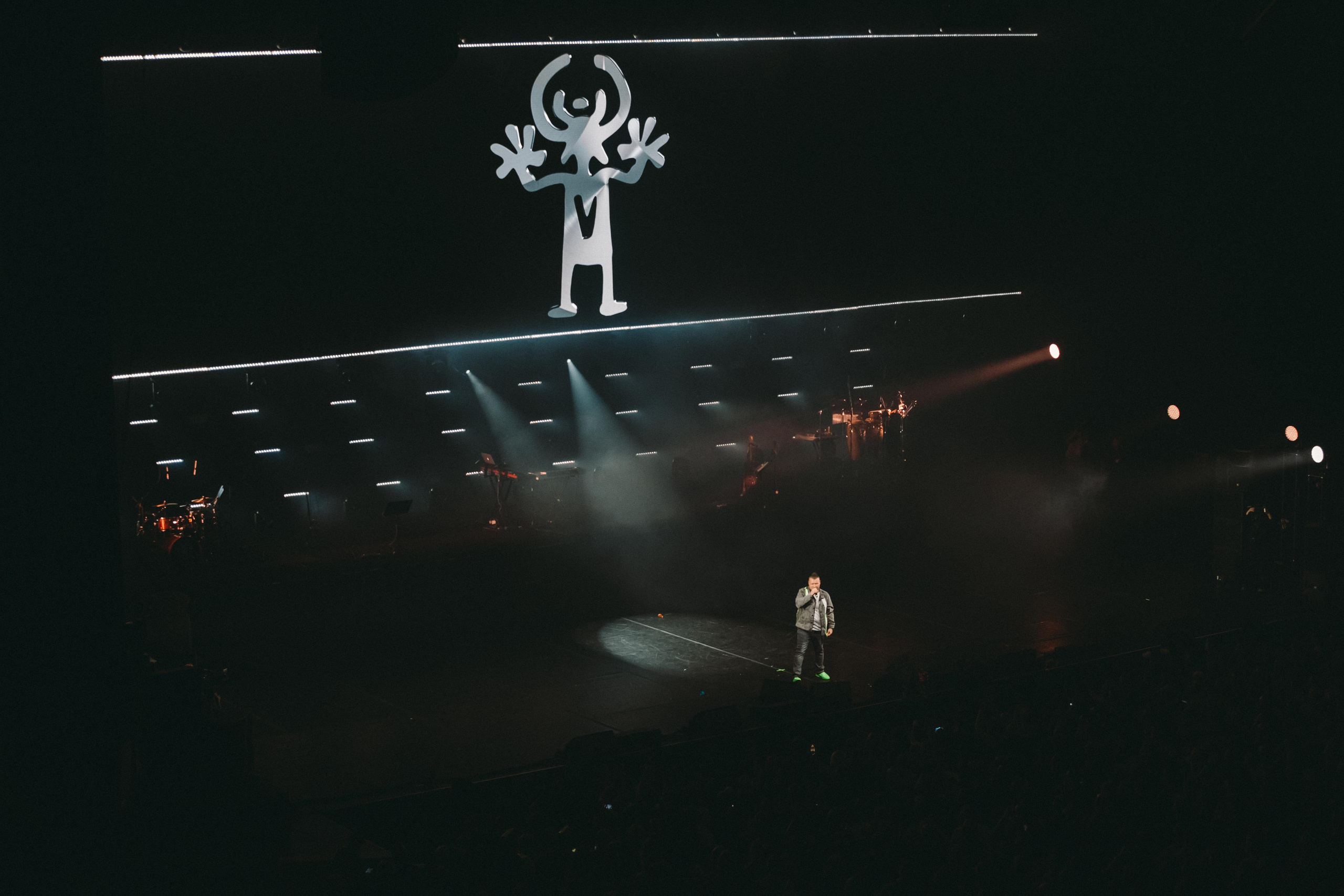 РУКИ ВВЕРХ. Фотограф Сонкина Татьяна