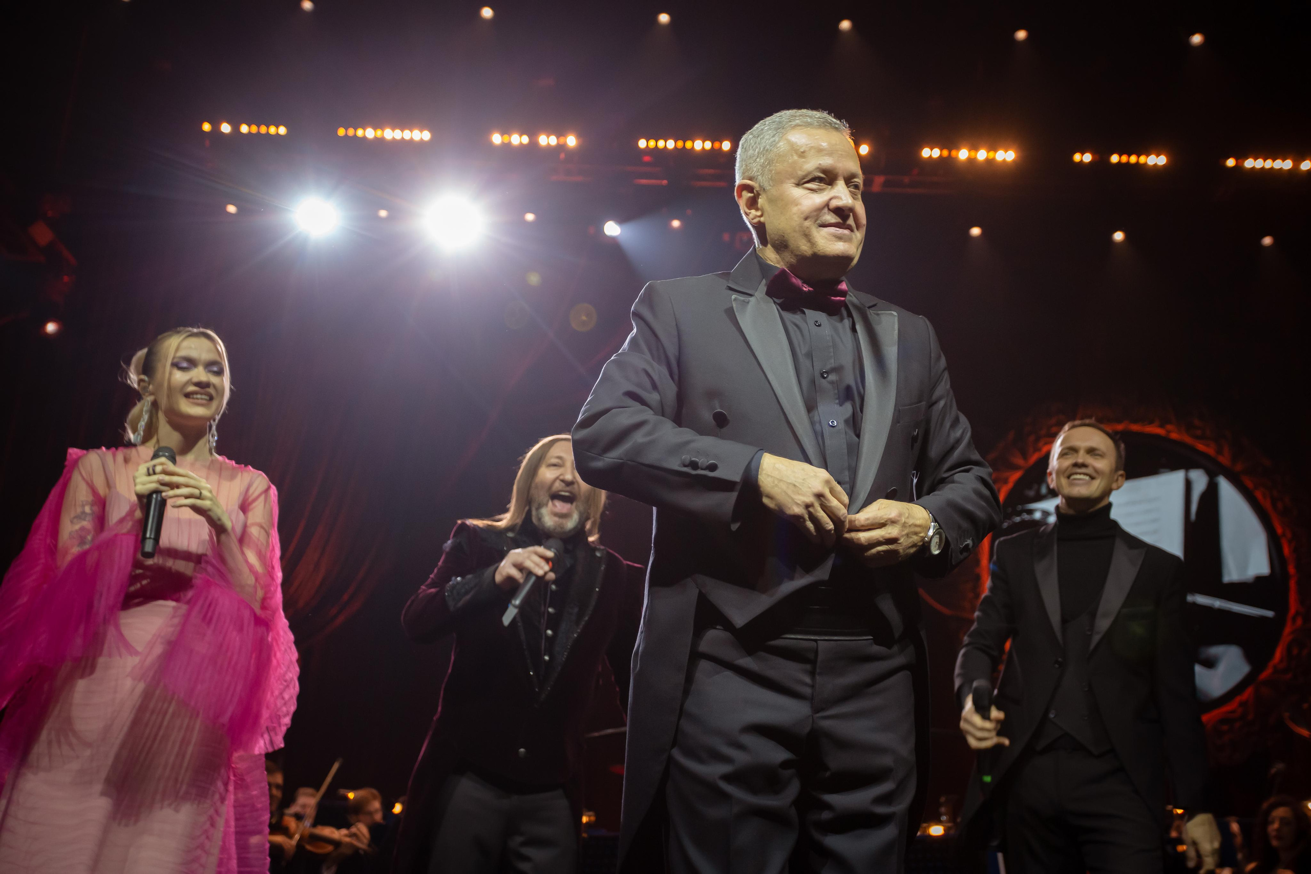 БИ-2 С СИМФОНИЧЕСКИМ ОРКЕСТРОМ. Photographer Sonkina Tatiana (Tanya Ash)