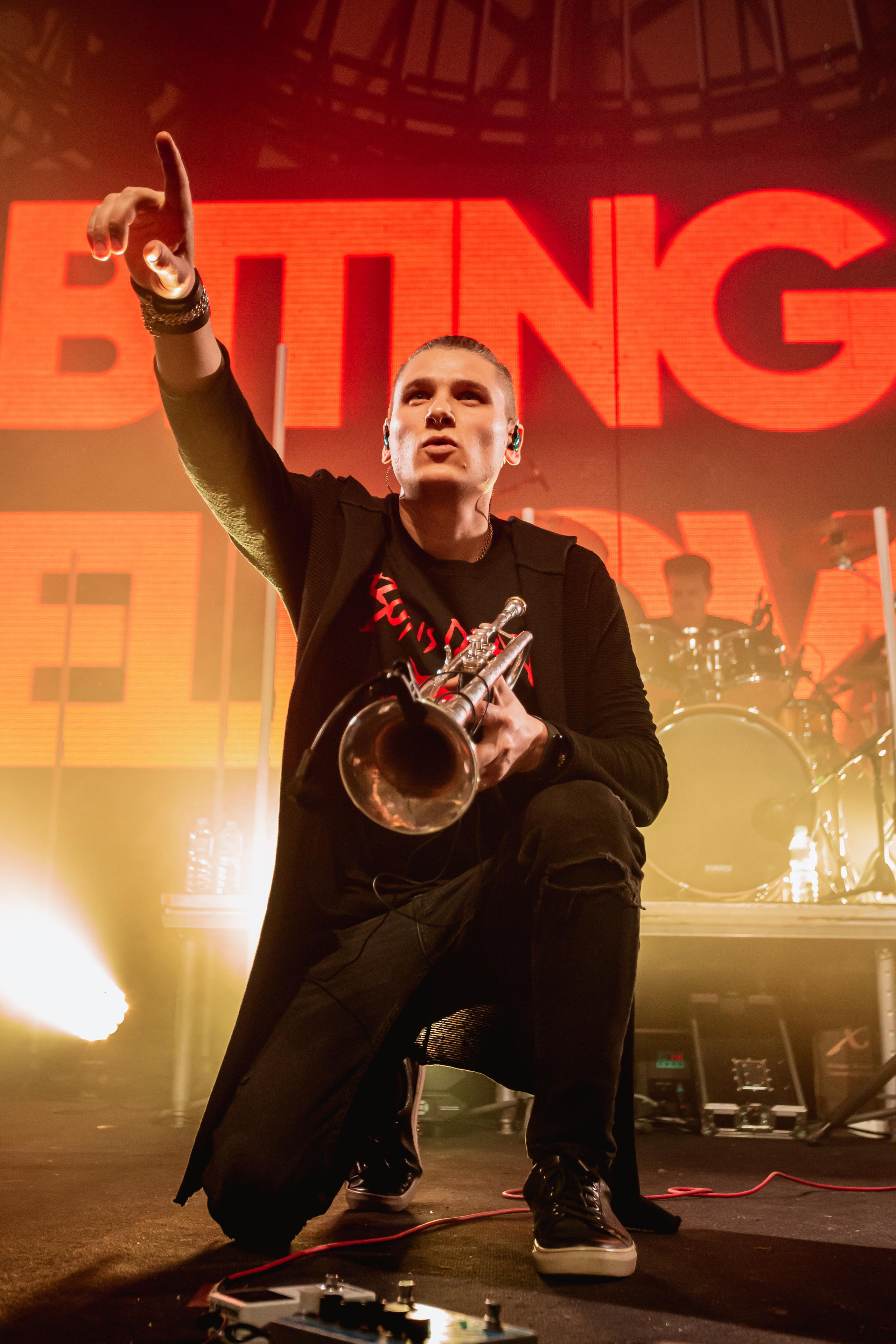 BITING ELBOWS. Photographer Sonkina Tatiana (Tanya Ash)