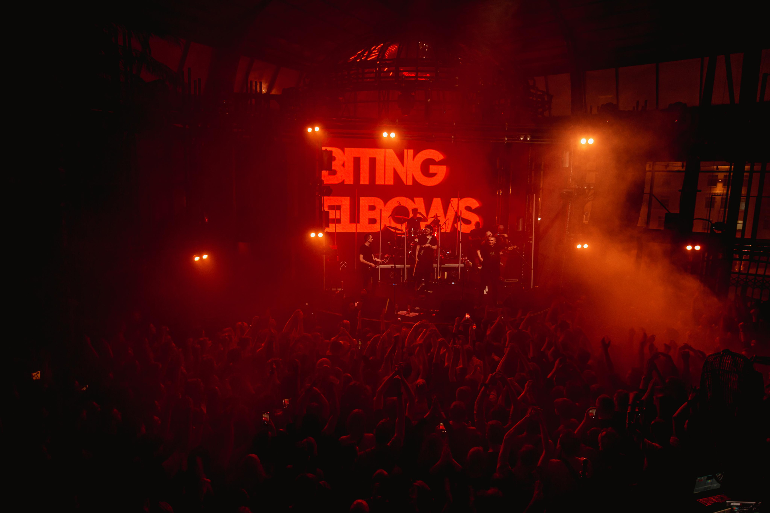 BITING ELBOWS. Photographer Sonkina Tatiana (Tanya Ash)