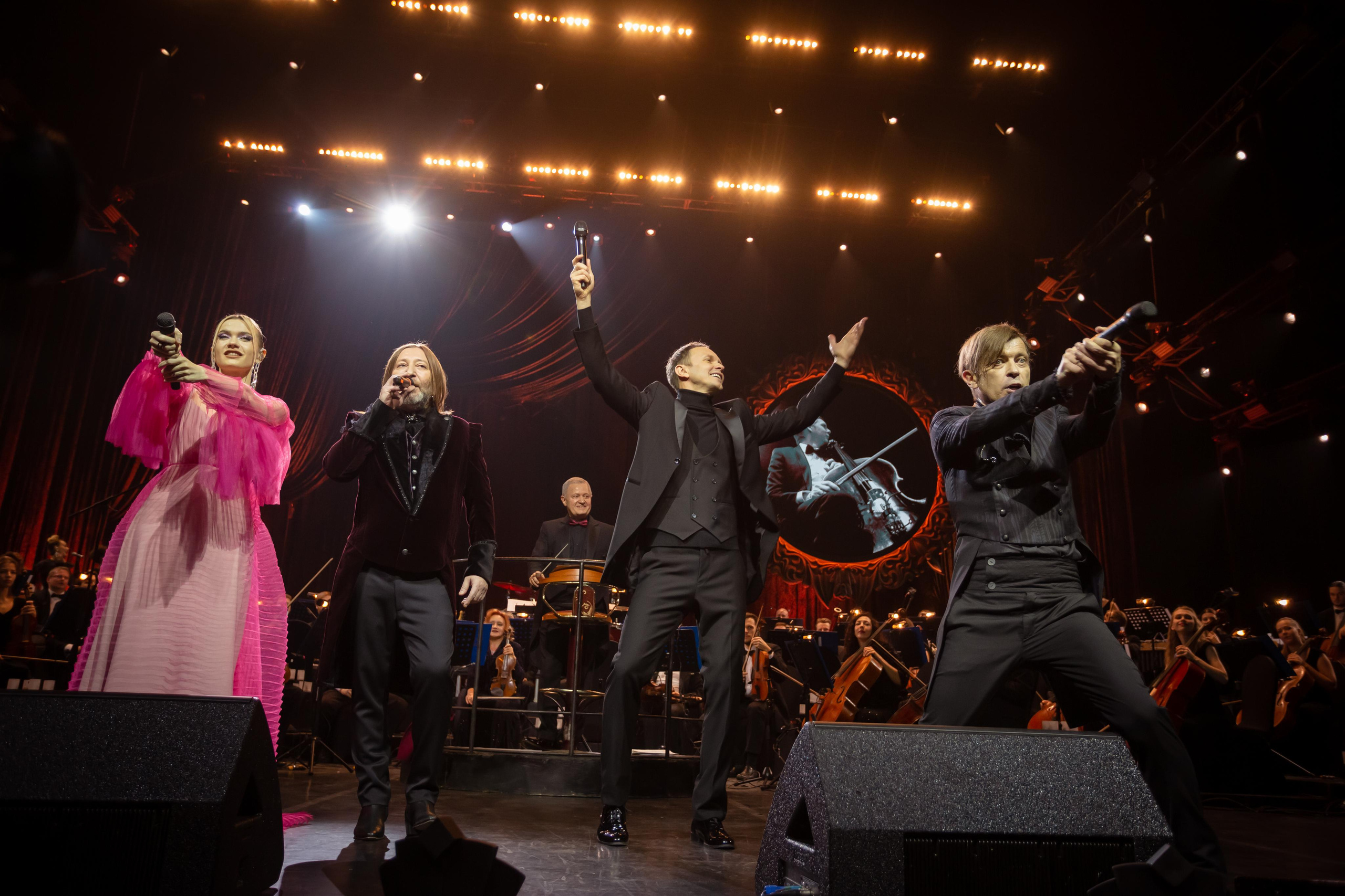 БИ-2 С СИМФОНИЧЕСКИМ ОРКЕСТРОМ. Photographer Sonkina Tatiana (Tanya Ash)