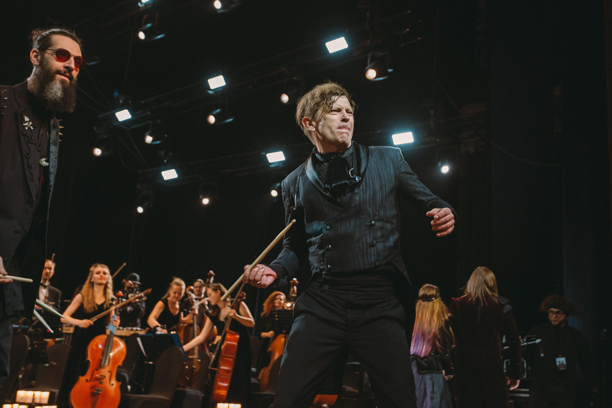 БИ-2 С СИМФОНИЧЕСКИМ ОРКЕСТРОМ. Photographer Sonkina Tatiana (Tanya Ash)