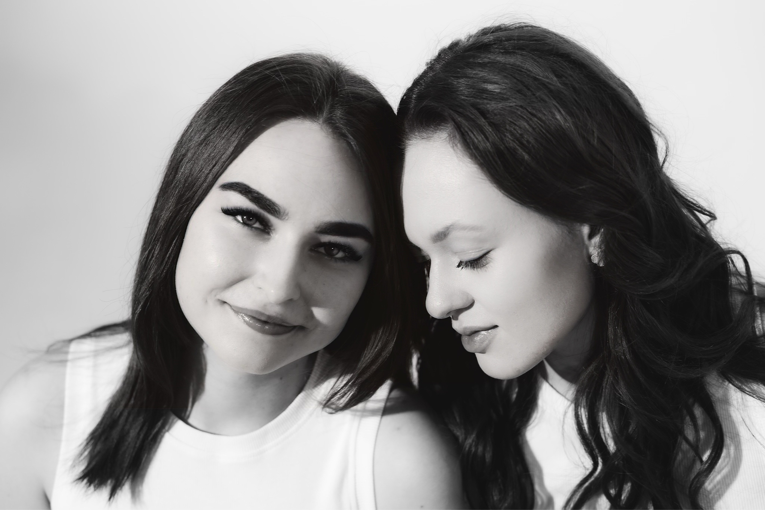 Лиза и Настя. Фотограф Мария Лаенко