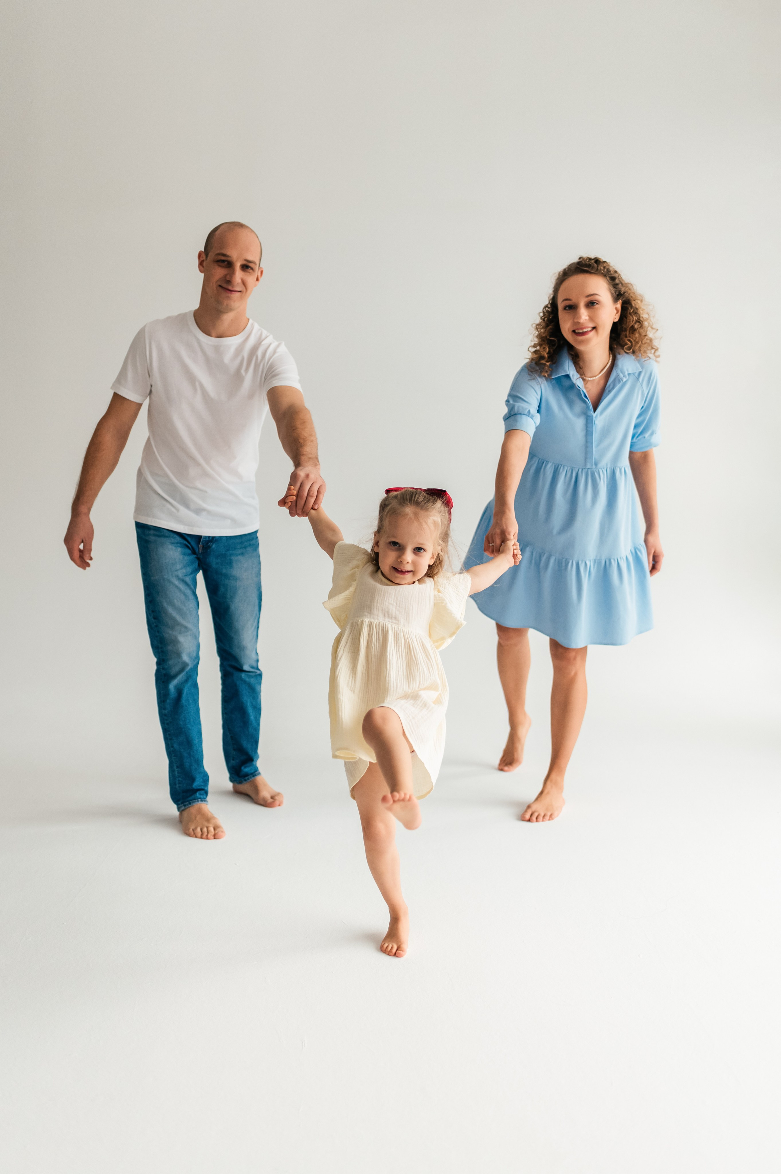 Январская егоза в фотостудии. Семейный фотограф. Lifestyle. Москва. Анастасия Михайлова