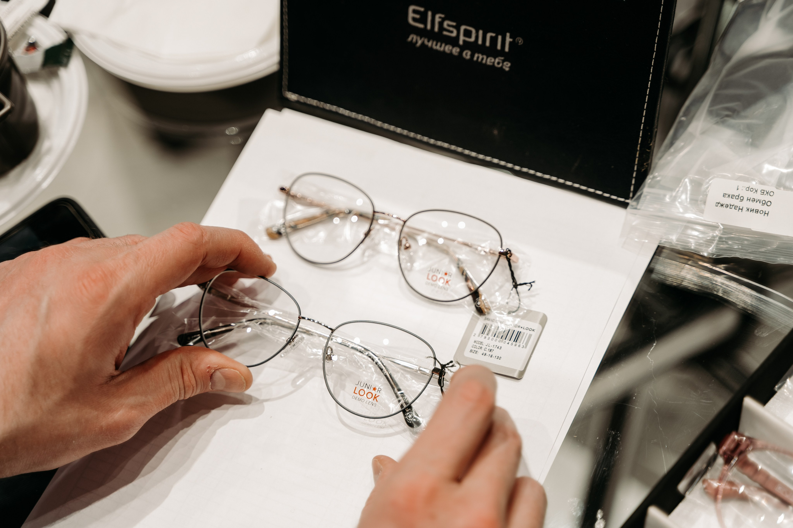 Оптическая_выставка. Репортажный и свадебный фотограф в Москве Рая Небогатова