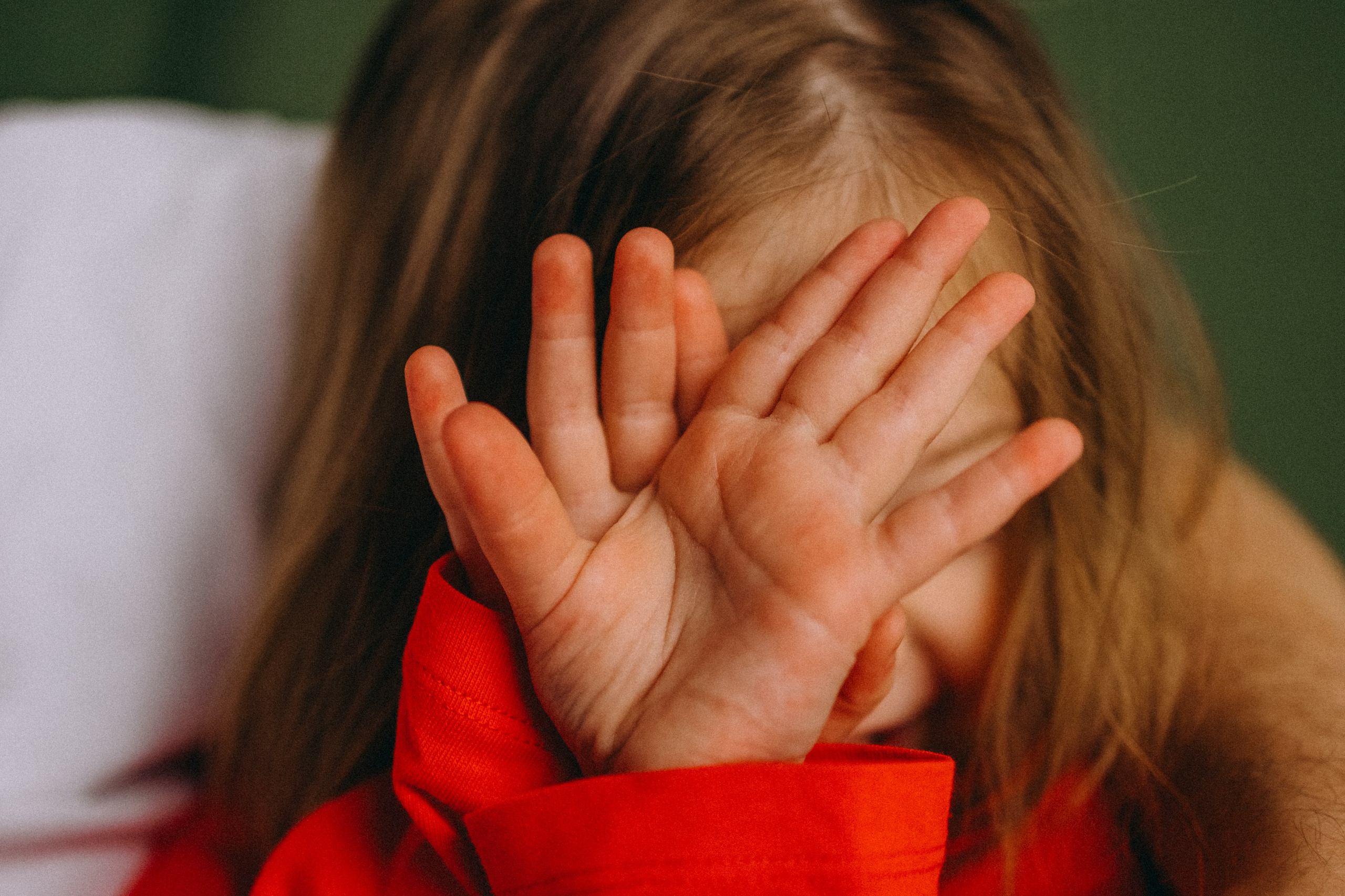 Василя, Леша, Полина, Тема. Главная