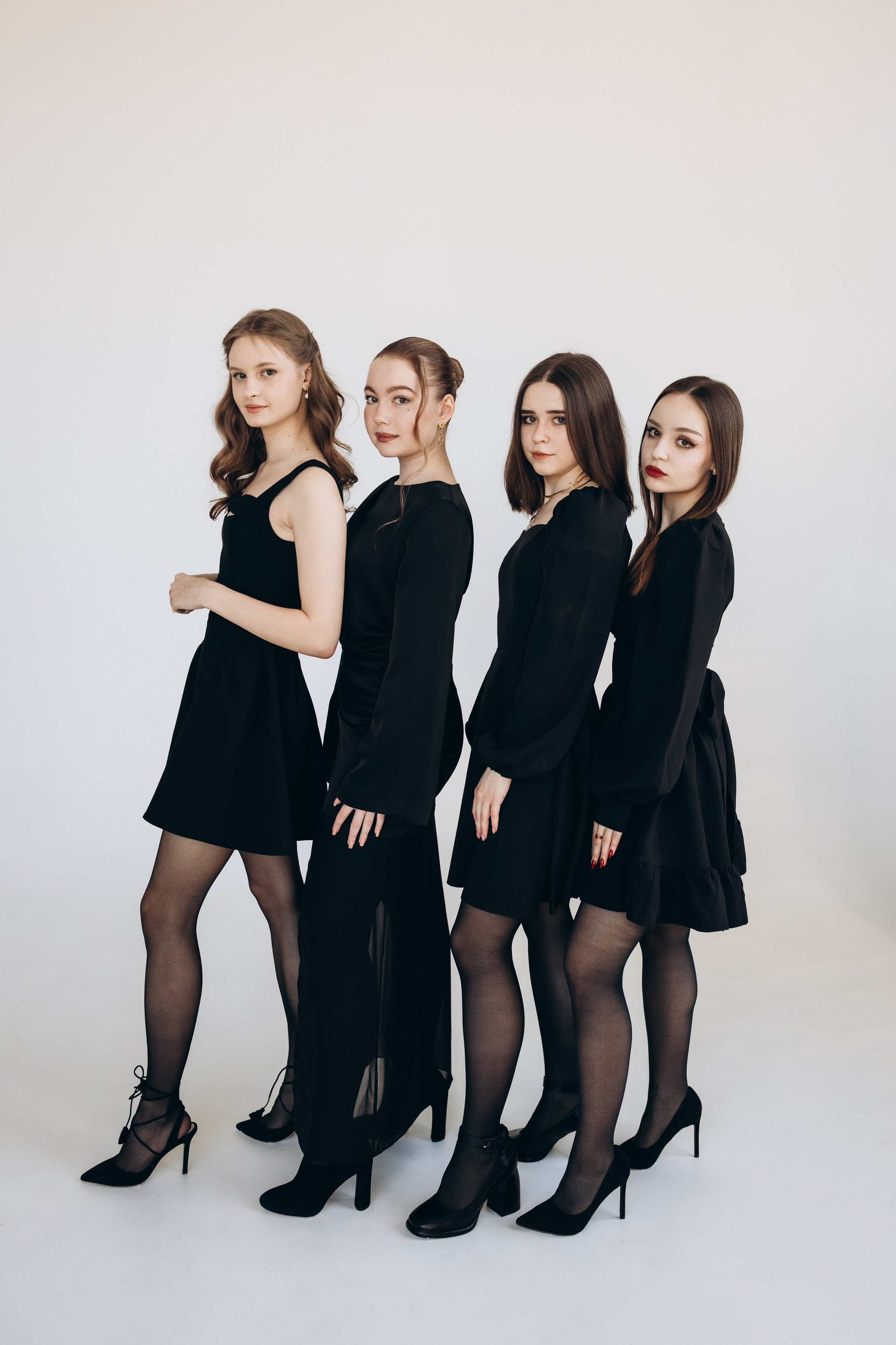 Фотосессия выпускного класса. Фотограф Артем Бросов в Санкт-Петербурге и Дубае