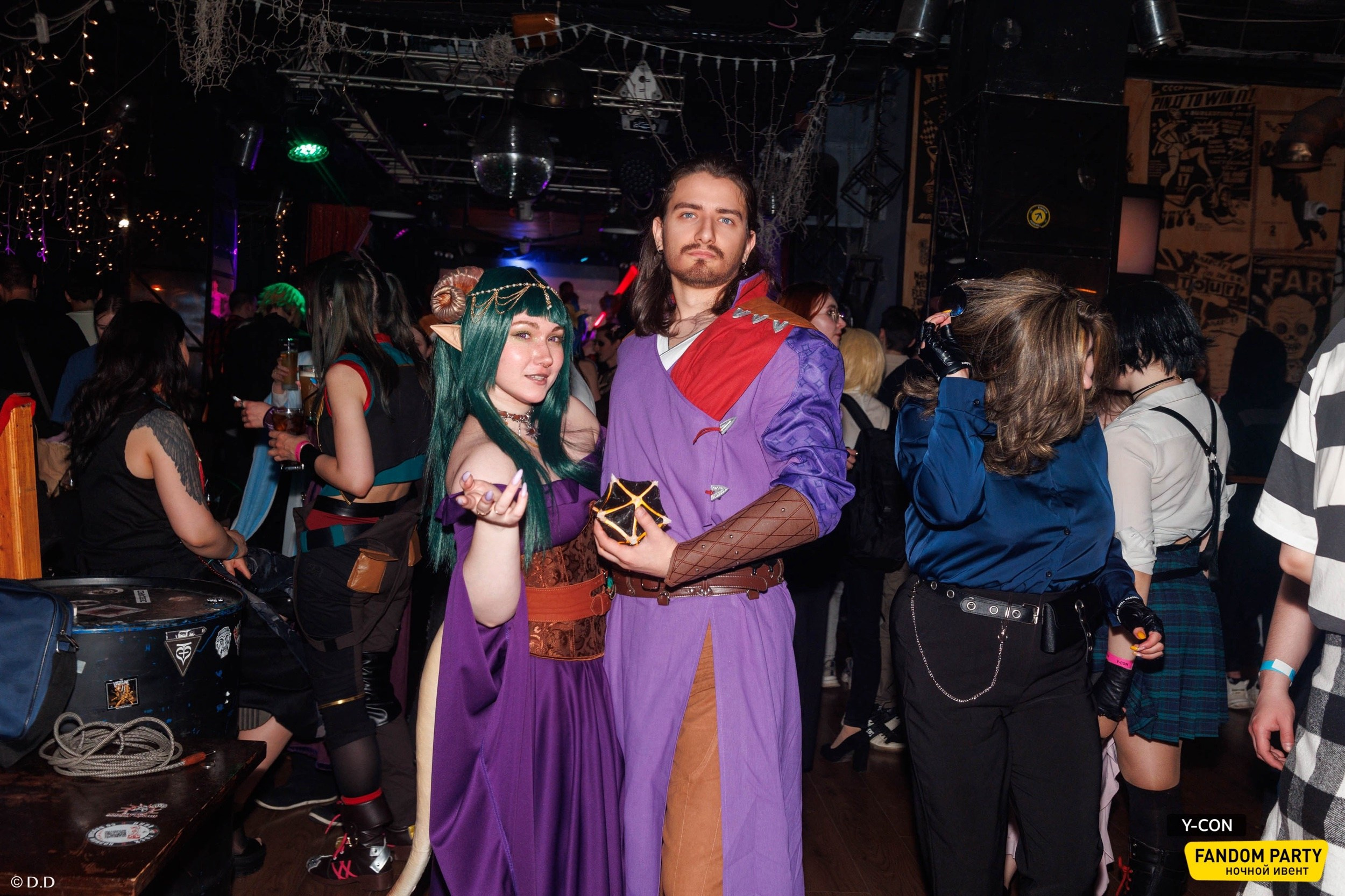 Fandom Party 18+ в Live Star Club 2025. Различные мероприятия и просто фотографии людей