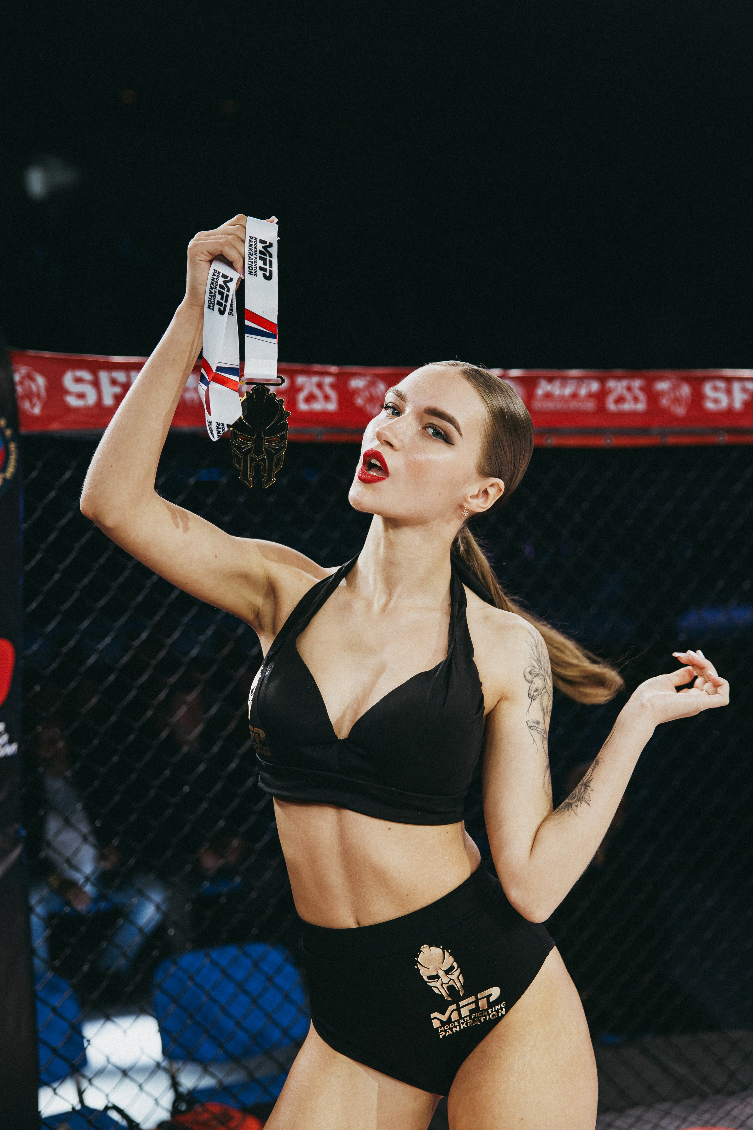 MFP255 ДУГЛАС РИБЕЙРО VS МАКСИМ БУТОРИН. Фотограф Иркутск Антипин Сергей