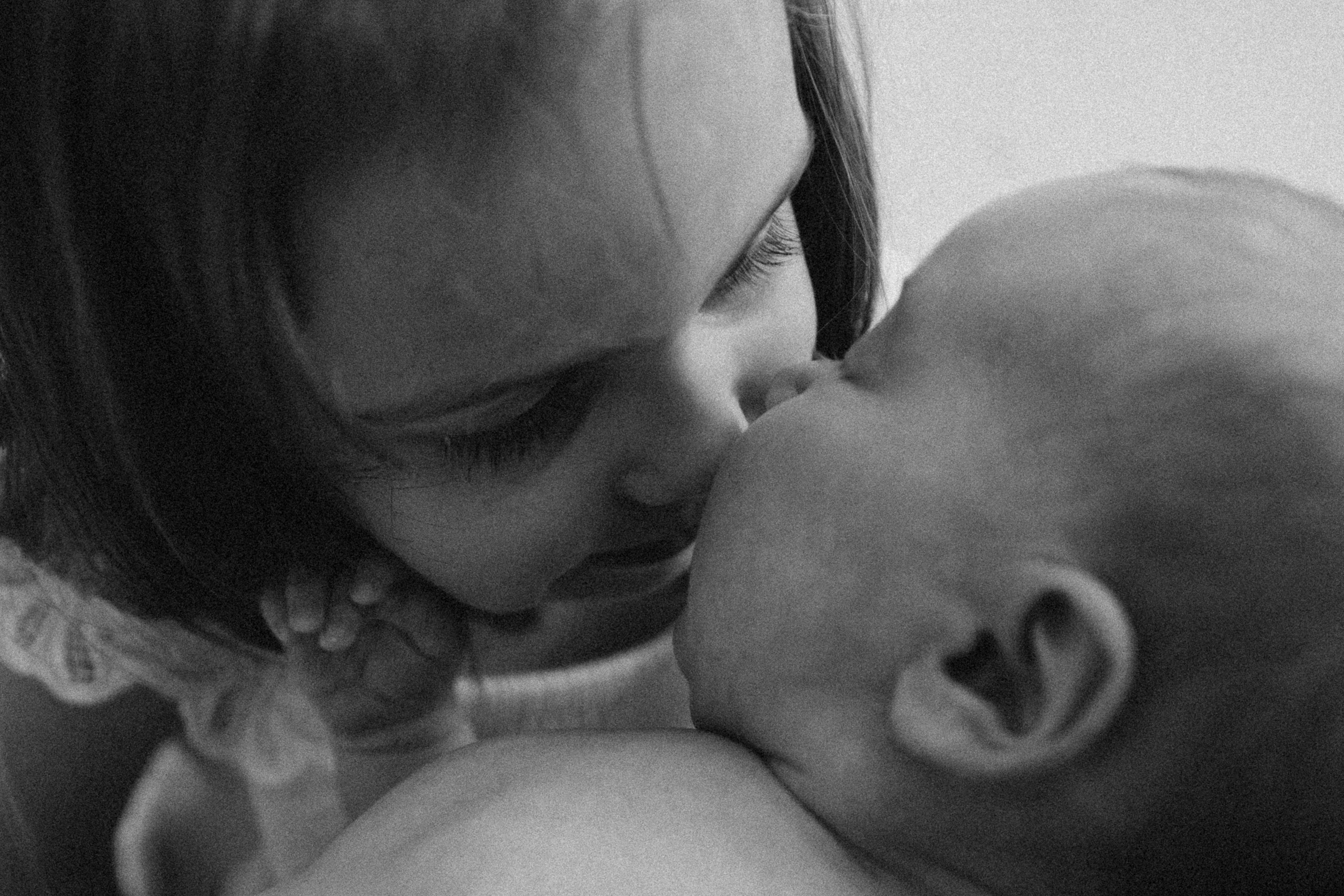 Séance newborn Sasha. Photographe des familles et enfants à Nantes et alentours