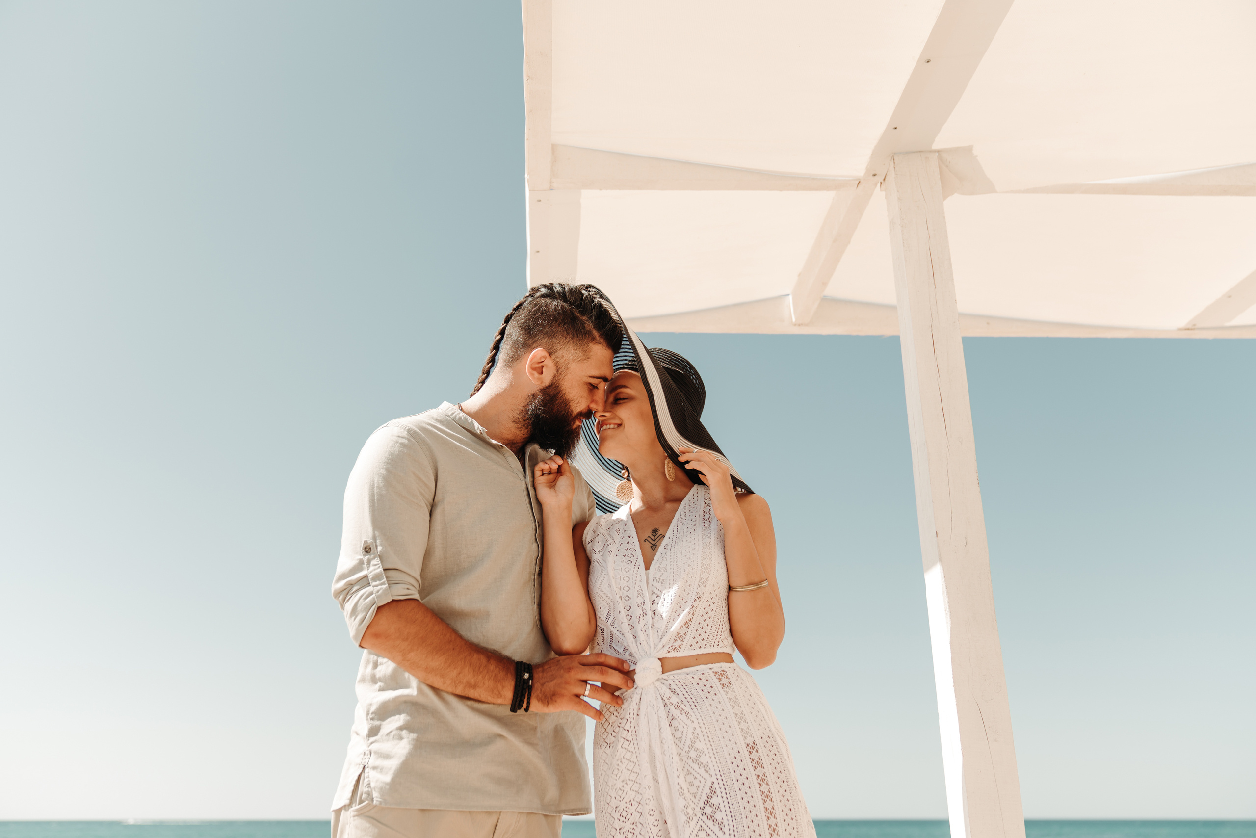 Стильная фотосессия красивой пары