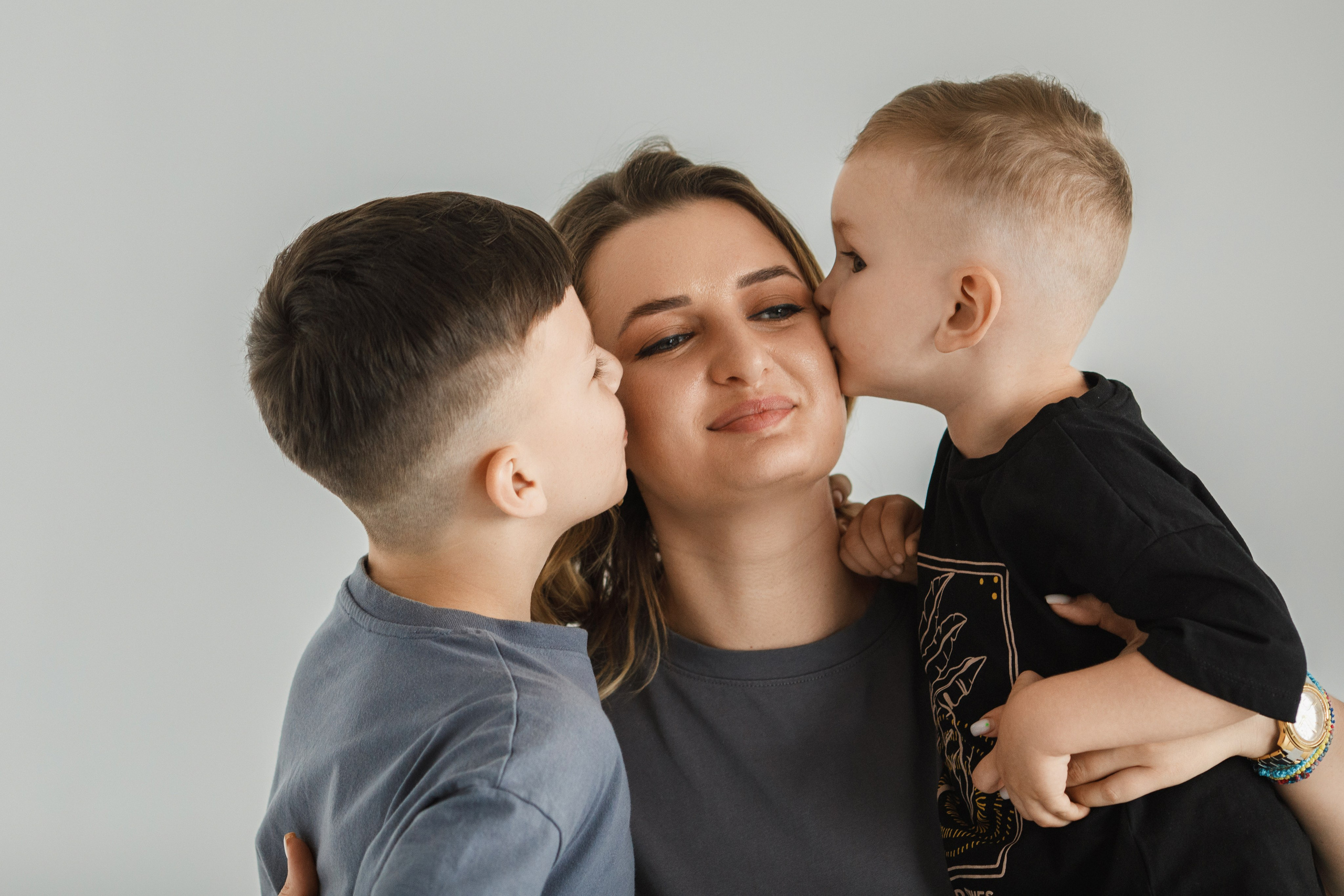 Семейная фотосессия с бенто-тортом. Фотограф во Владикавказе Юрий Геворгизов