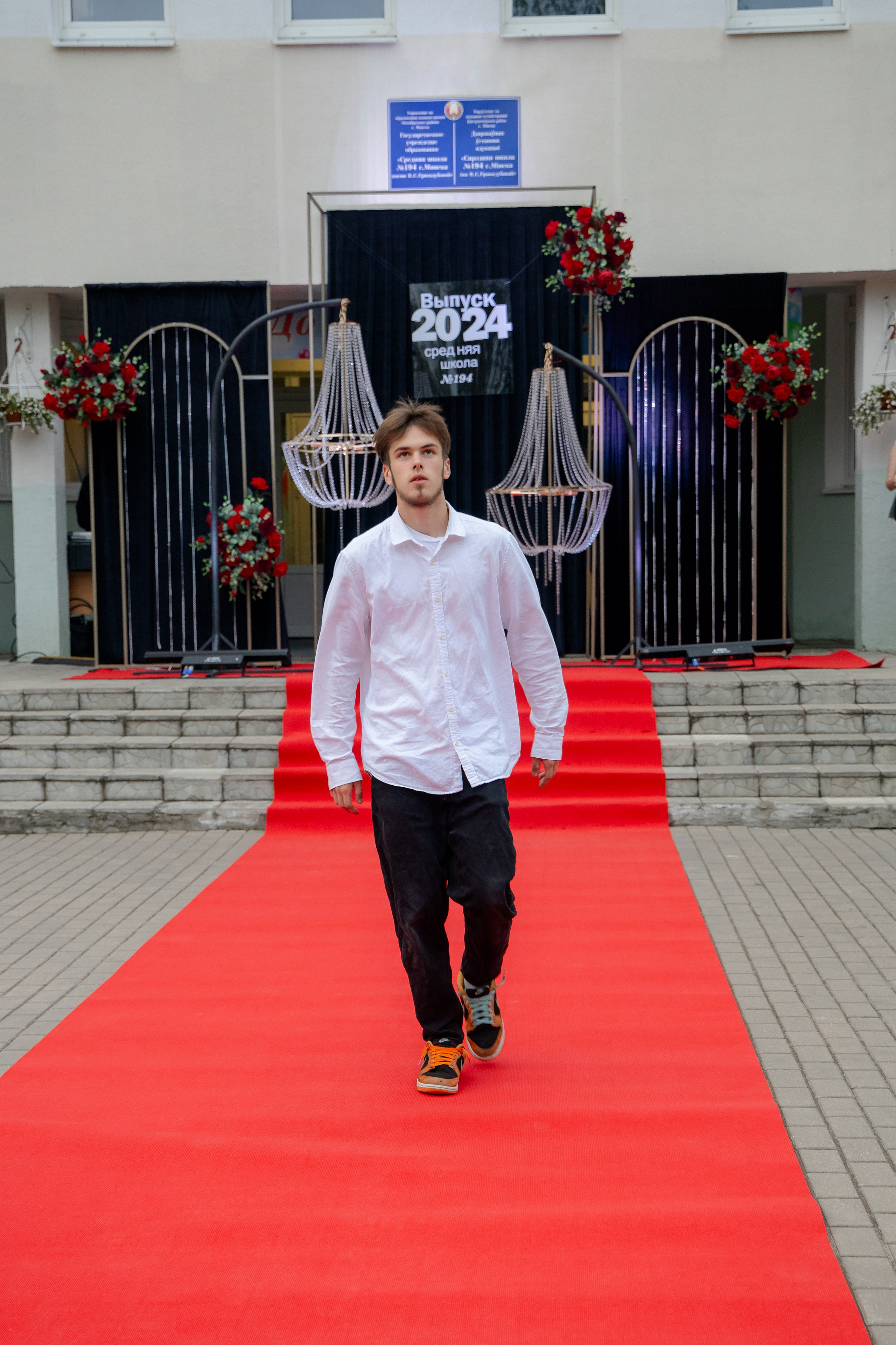 Школьный выпускной 2024 год в Соколе (Минск). Свадебный фотограф в Минске/Беларуси Сергей Спиридонов