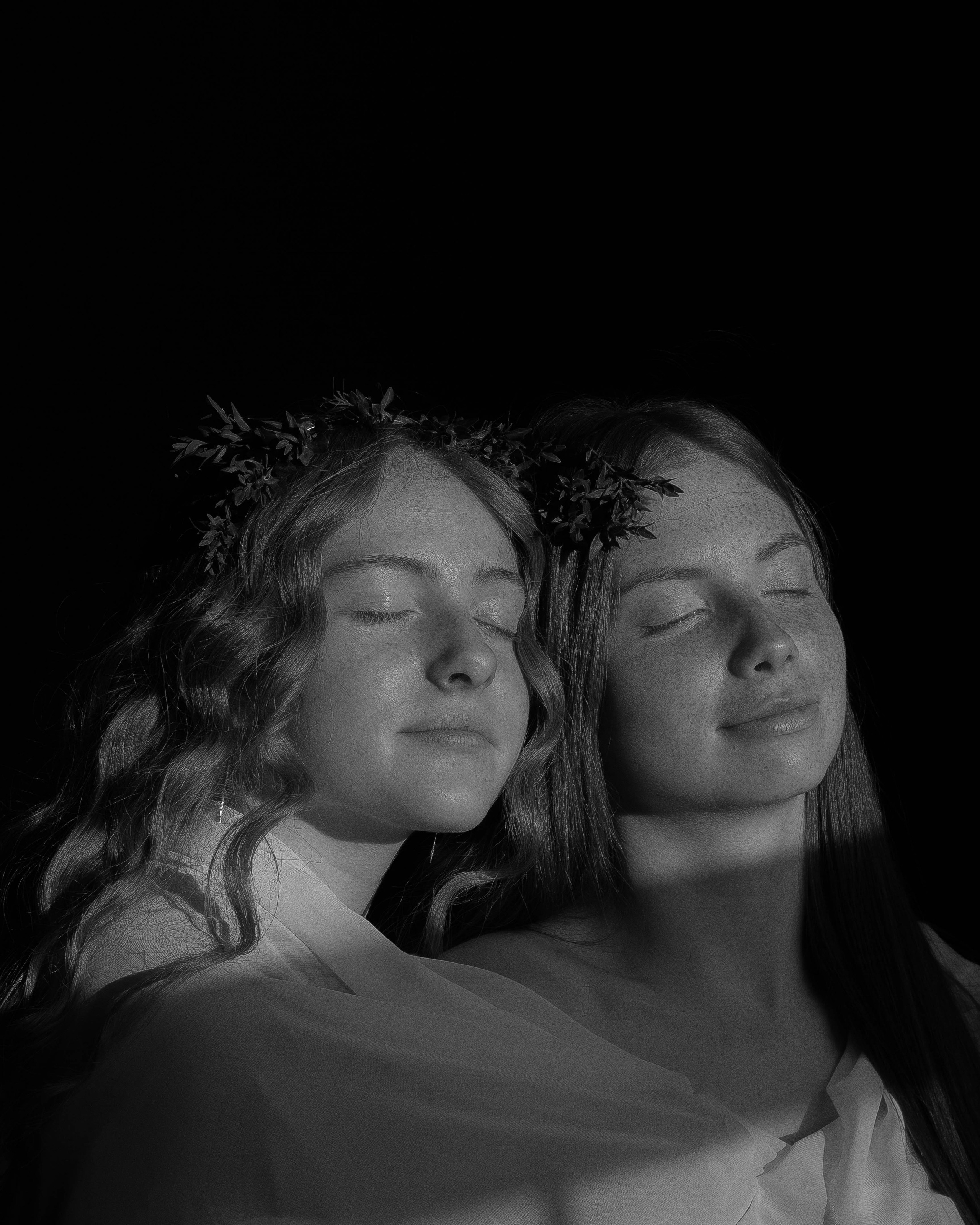 Дарья и Александра. Женский фотограф Татьяна Ветер. Работаю в Волгограде