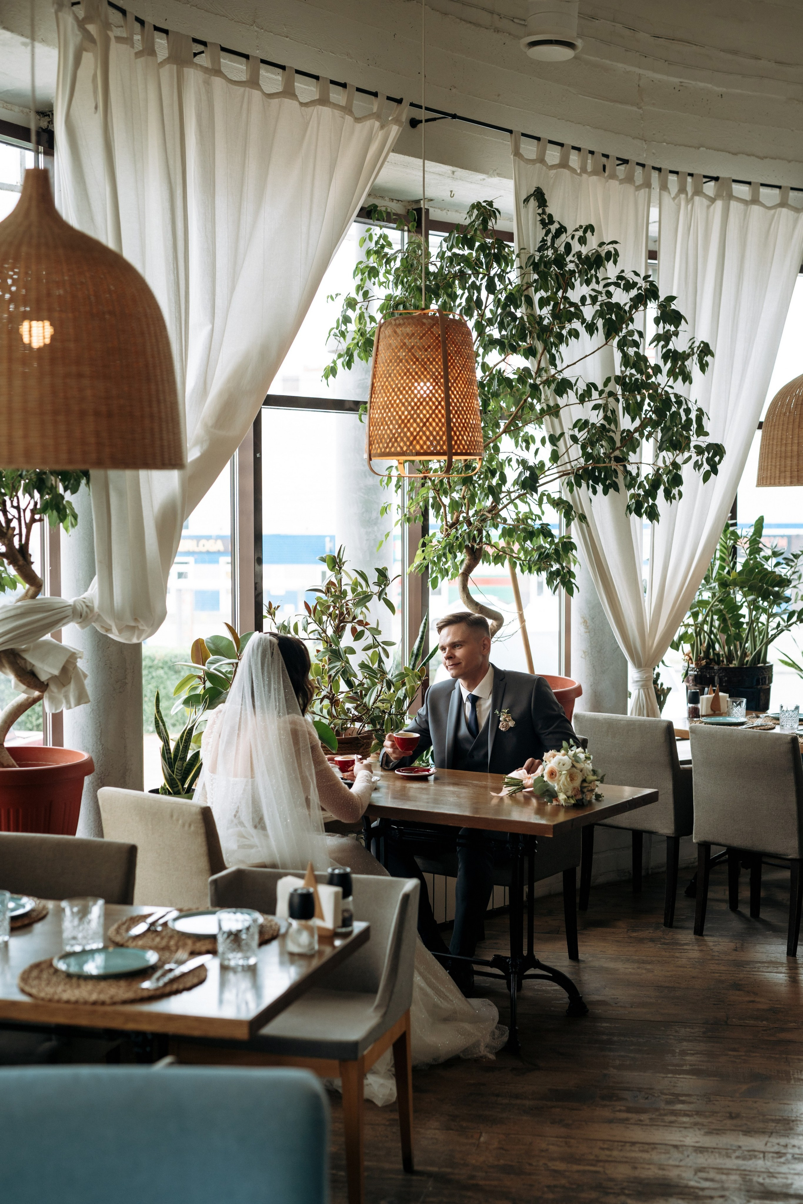 Ресторан "Итальянский дворик" Тамбов: свадебные фото от Павла Четверткова.