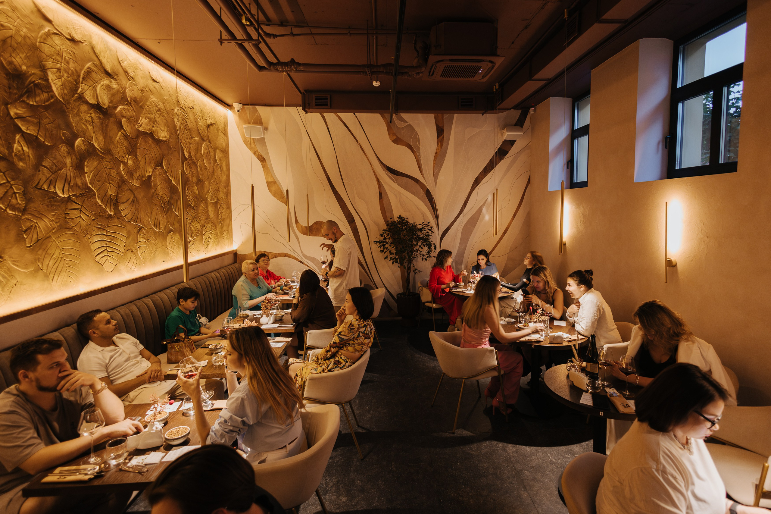 Ресторан Way. Портретный и репортажный фотограф в Казани Максим Сипачев