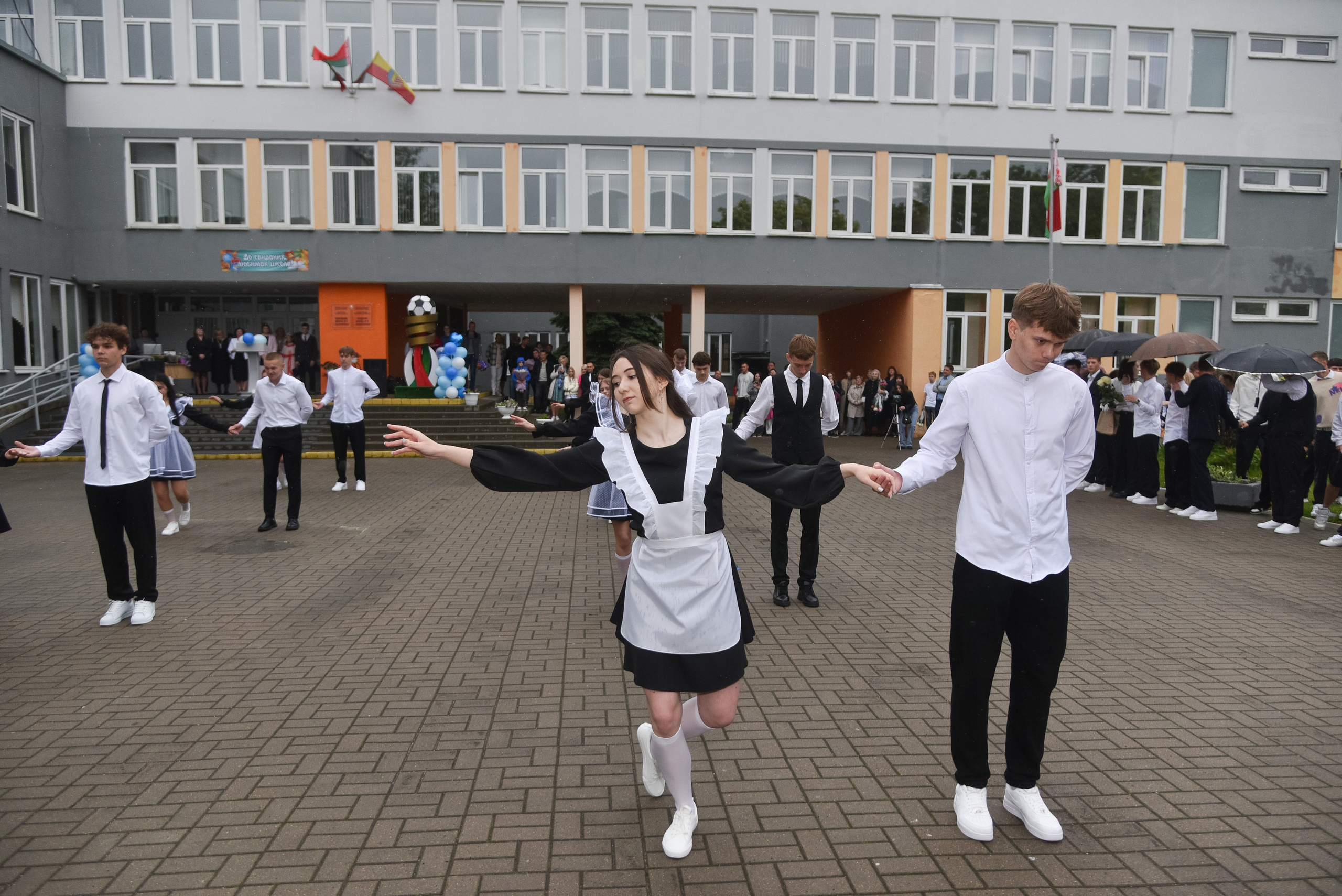Последний звонок 🔔. Фотограф Олег Юршевич Солигорск Минск