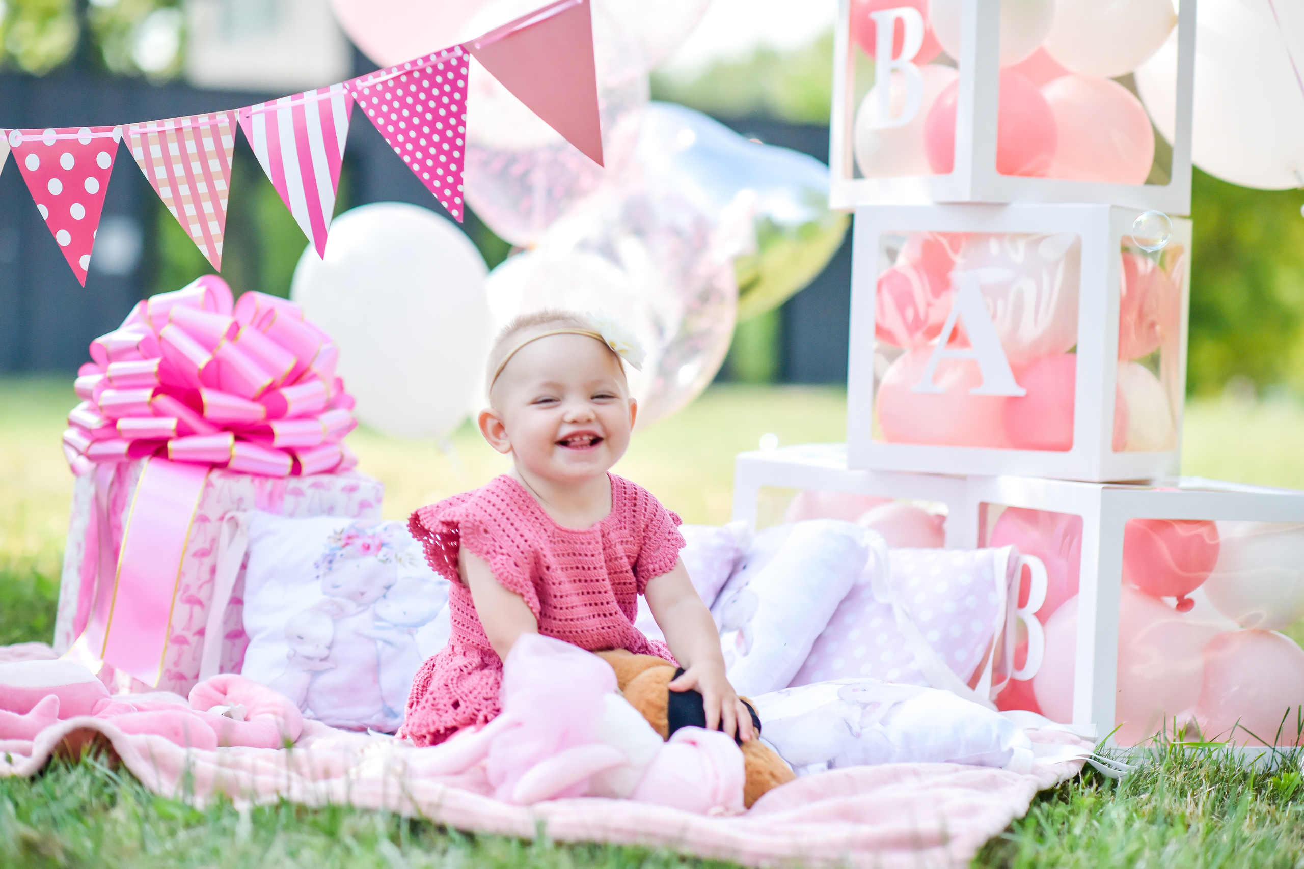 ФОТОСЪЕМКА «1 ГОДИК». Фотограф для бизнесконтента, репортажей и семейного альбома в Москве