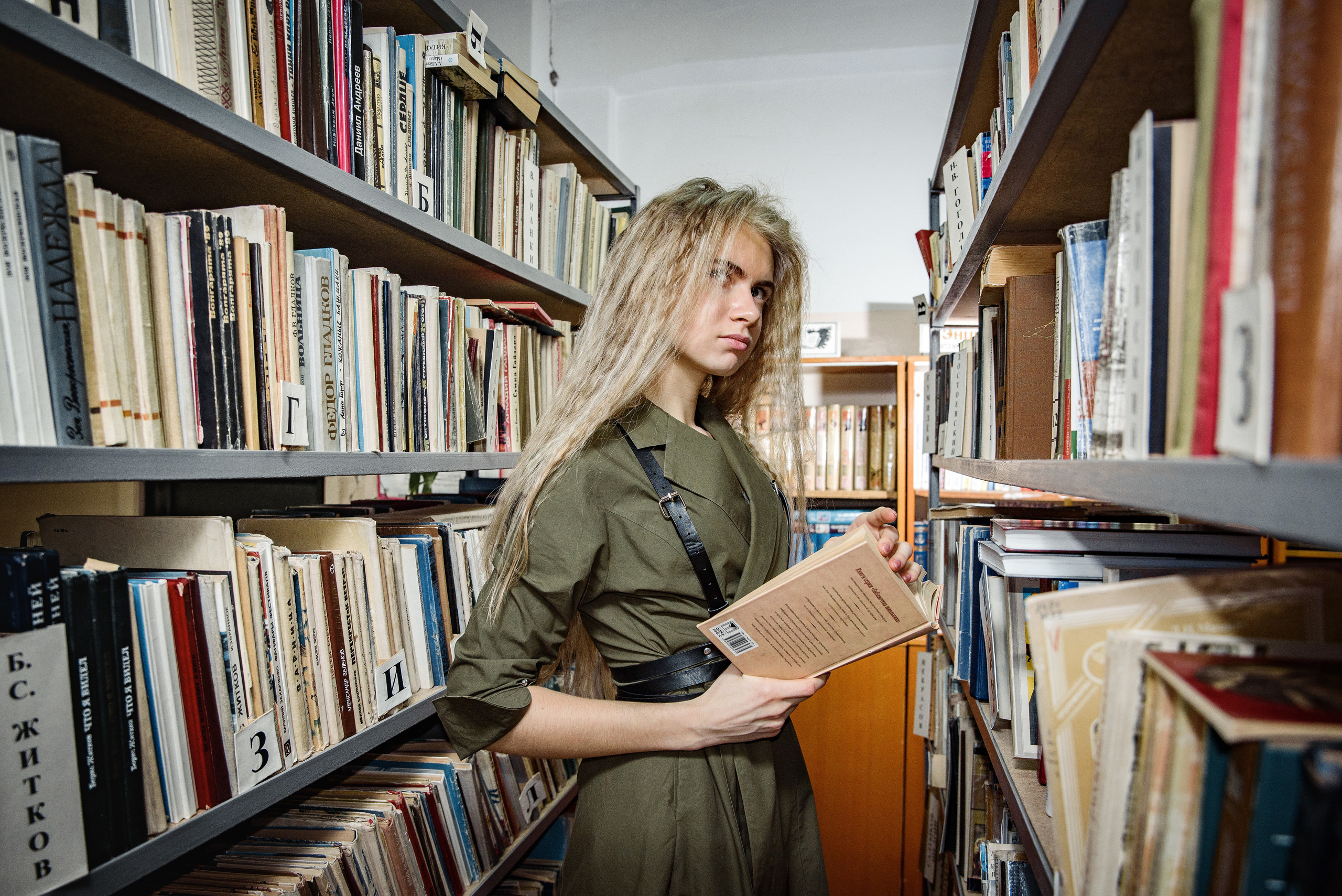 34 школа, выпускной 11а класс. Спасибо за проявленный интерес к моему творчеству! Меня зовут Россохат