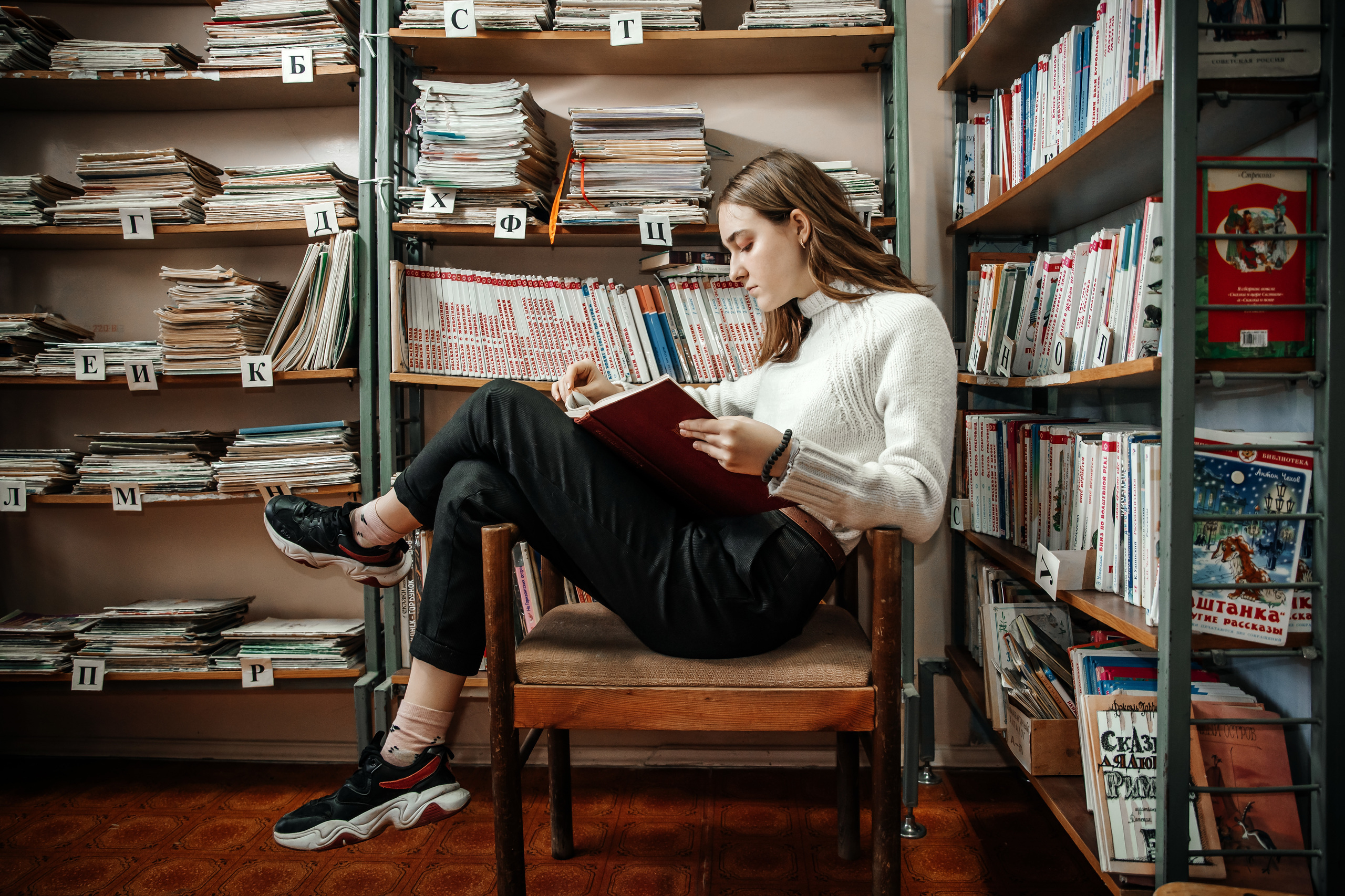 34 школа, выпускной 11а класс. Спасибо за проявленный интерес к моему творчеству! Меня зовут Россохат