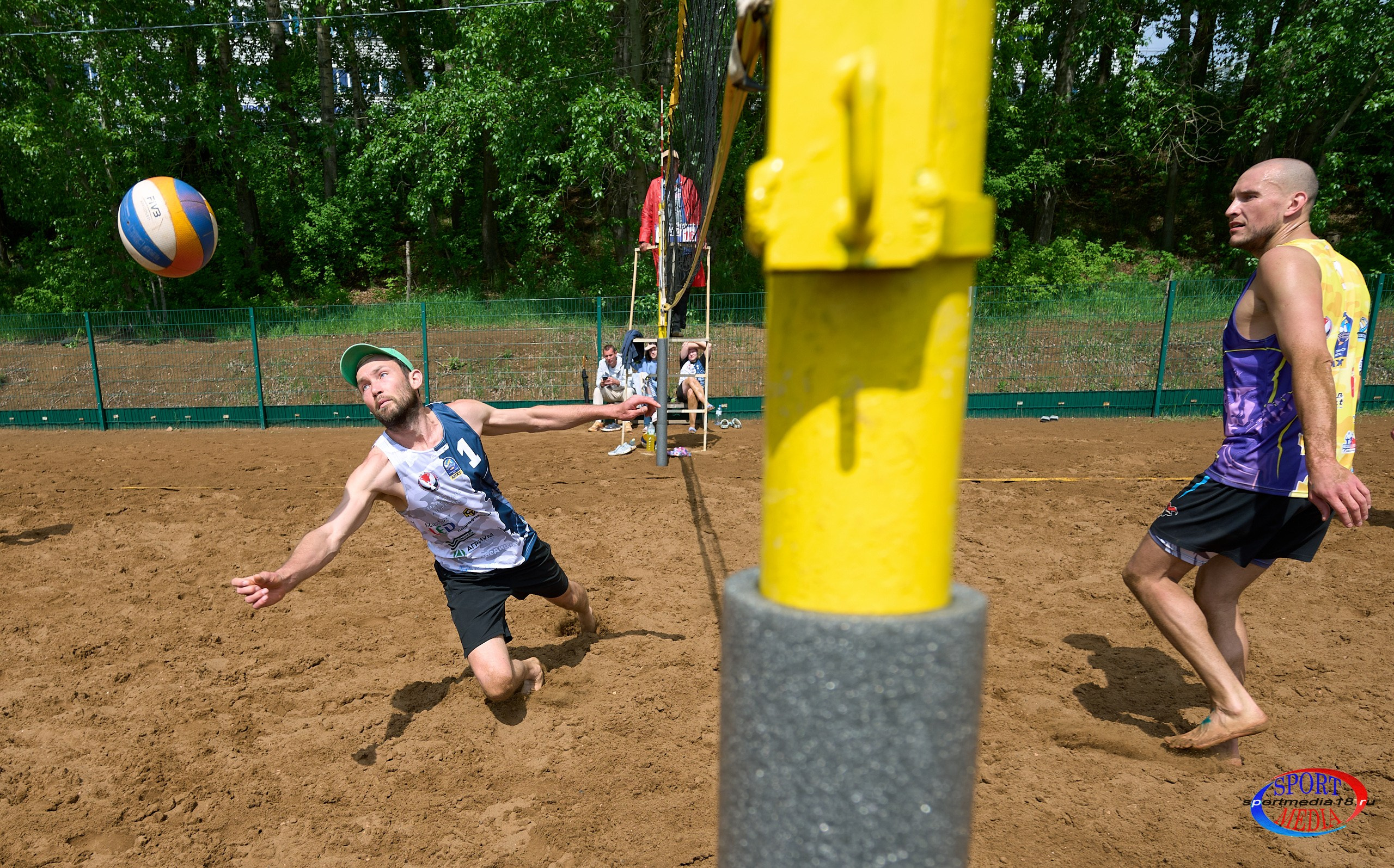 Пляжный волейбол. ПРИВОЛЖСКАЯ ЛИГА MIXT Ижевск 18.05.2025. Спортивный репортажный фотограф в Ижевске Сергей Мерзляков