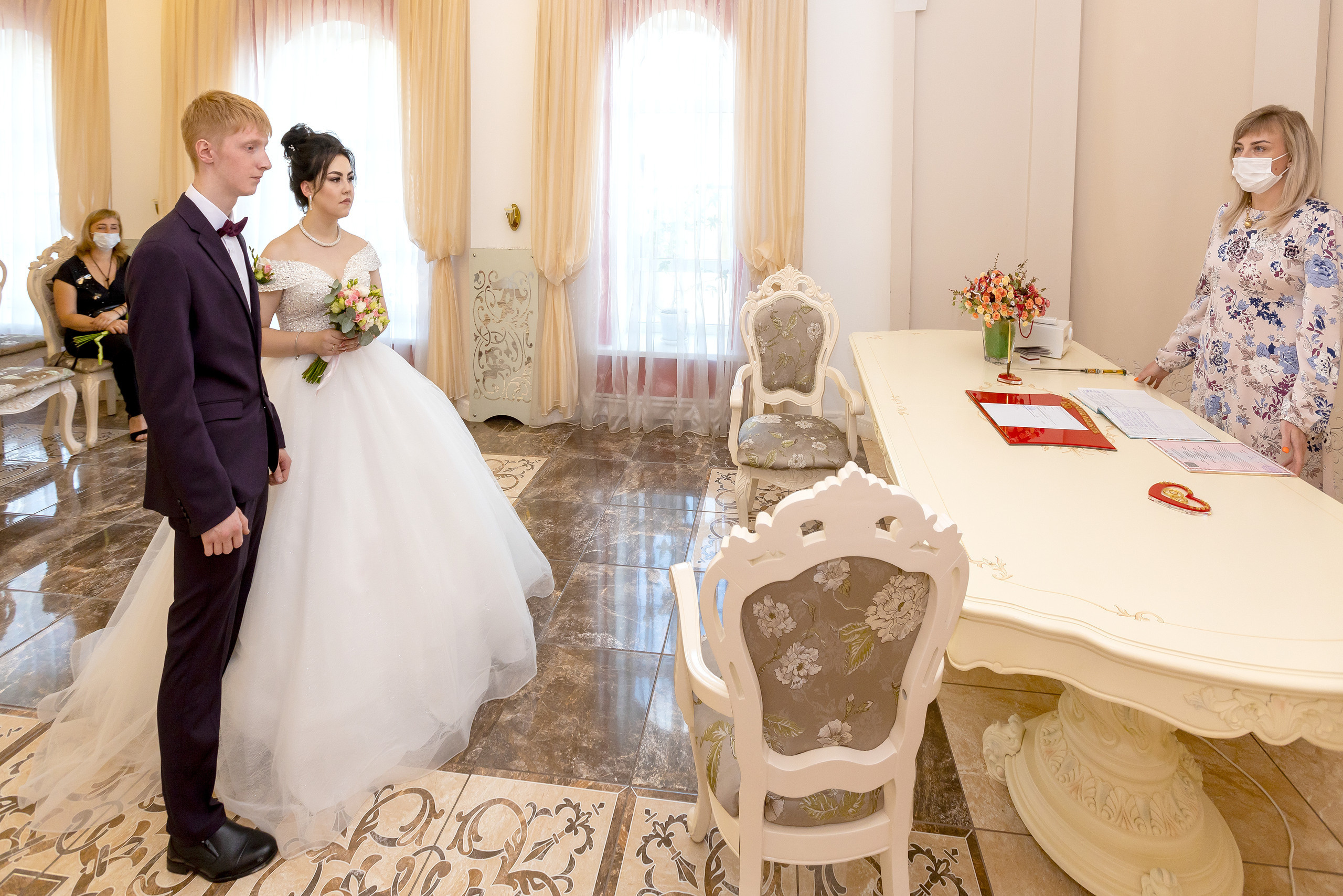 Киреевск. Свадьба. Август. (Canon R, 50 мм f1.4, 16-35 мм II f2.8). Фотограф в Туле Крупский АнДРей. Фотостудия «КАДР71» в Туле