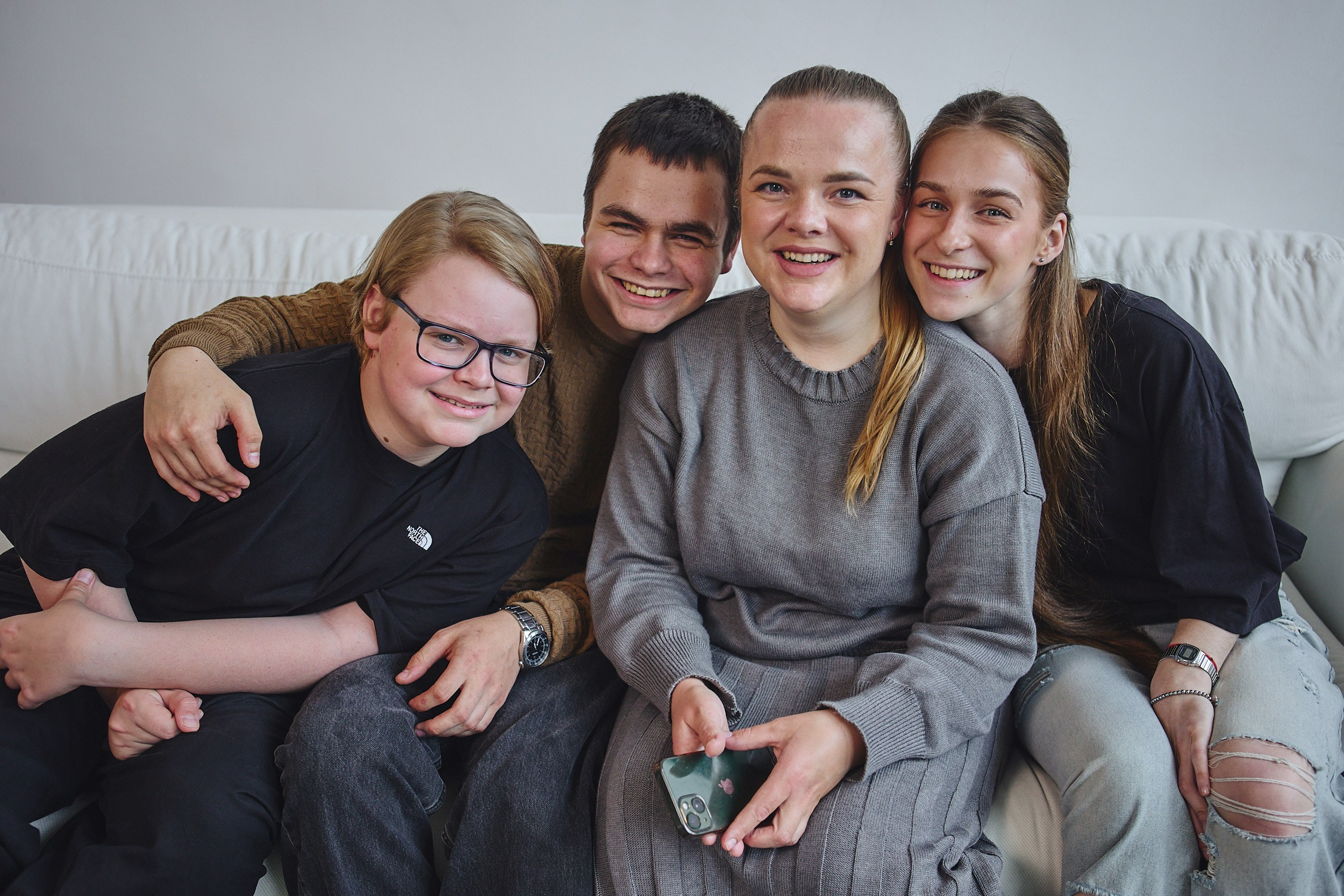 Осторожно! Много любви и объятий!. Детский, семейный и школьный фотограф Смоленск Москва Влад Старов