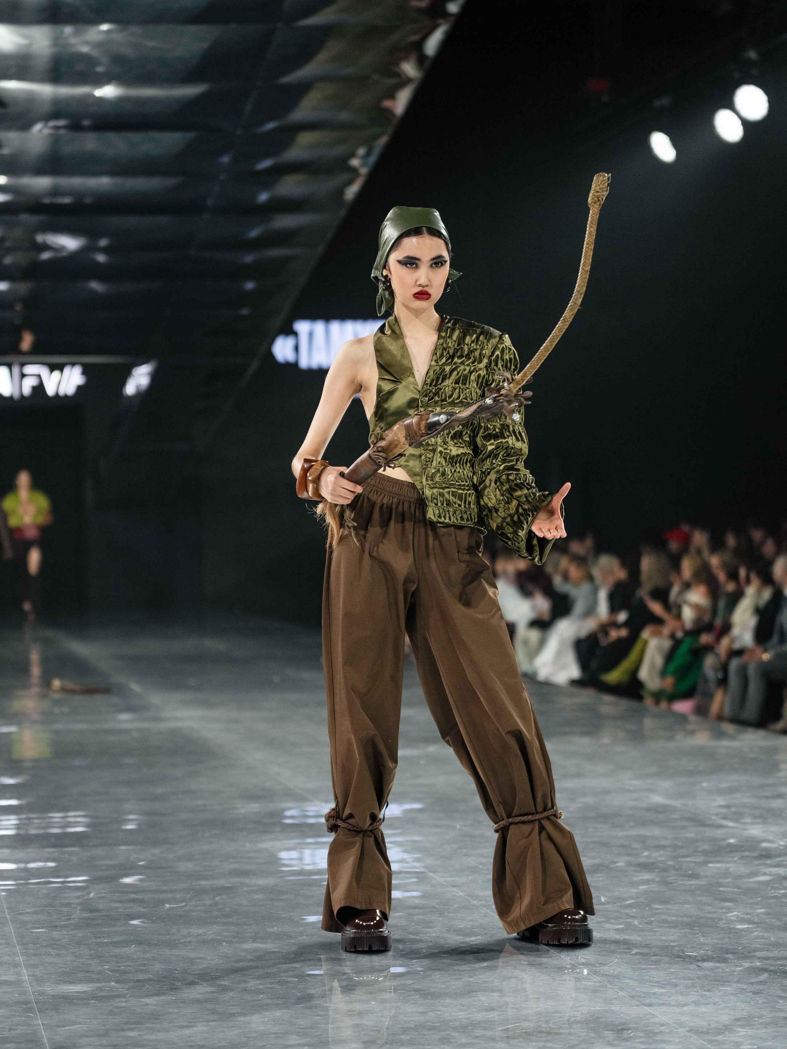 Visa Fashion Week SAKH. Сайт Алматинского НЮ АРТ, будуар и фэшн фотографа Дениса Карпенко