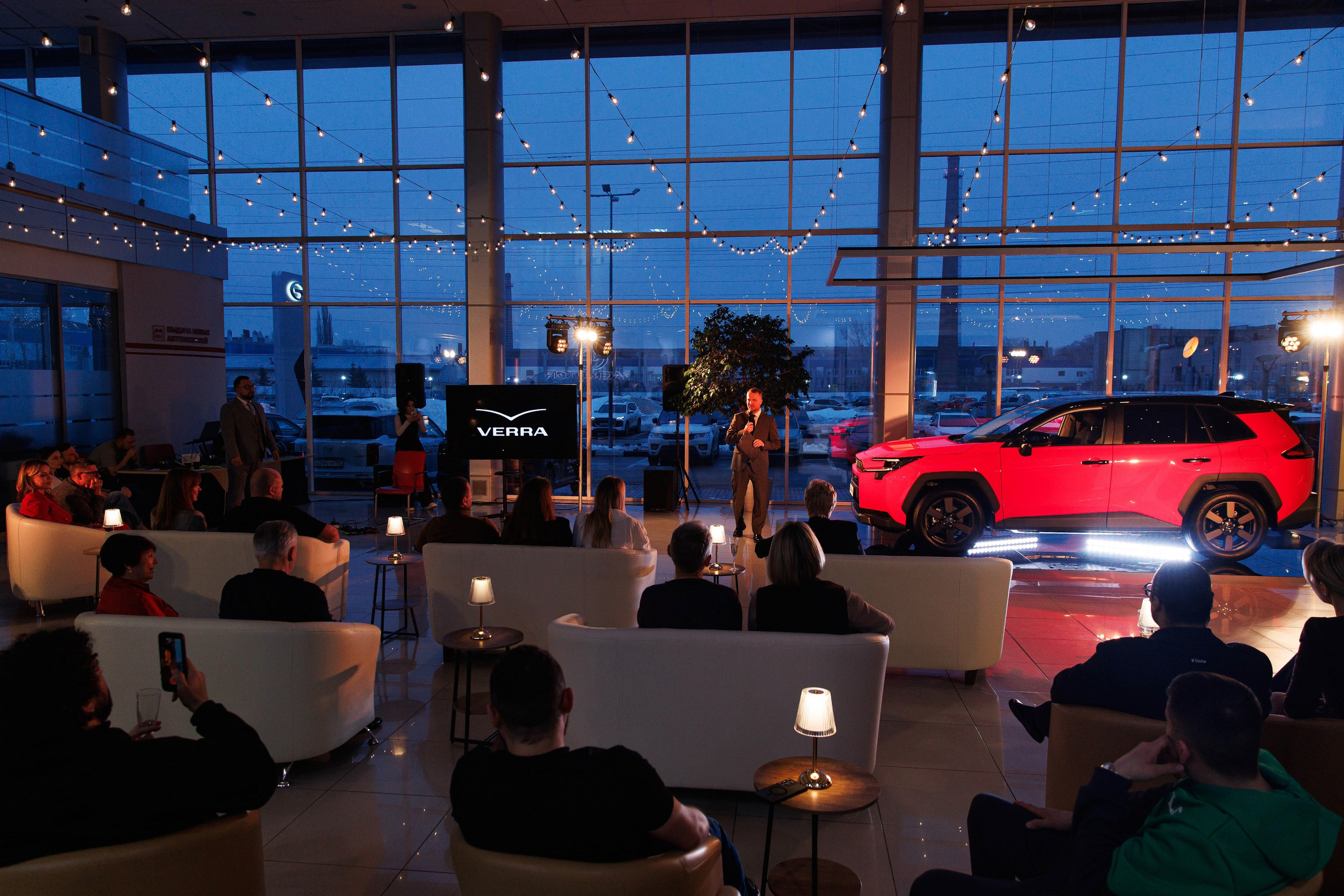 Презентация новой Toyota RAV4. Репортажный и свадебный фотограф в Уфе Павел Кожевников