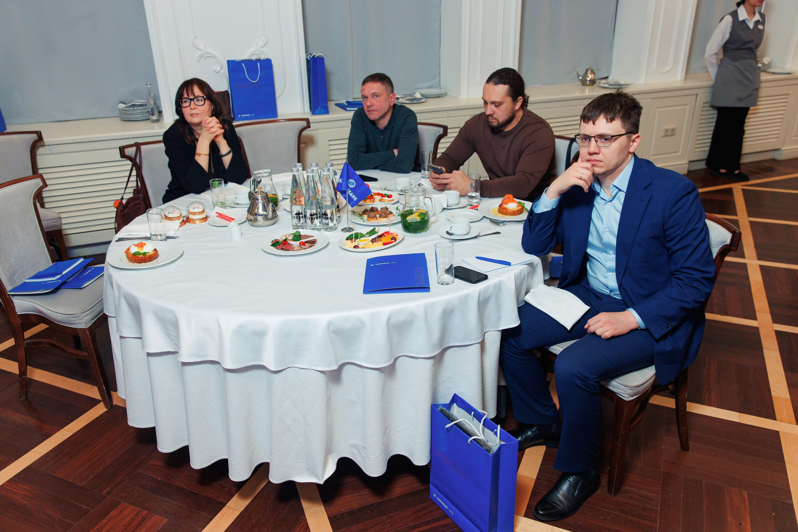 Бизнес-завтрак от Газпромбанка. Репортажный и свадебный фотограф в Уфе Павел Кожевников