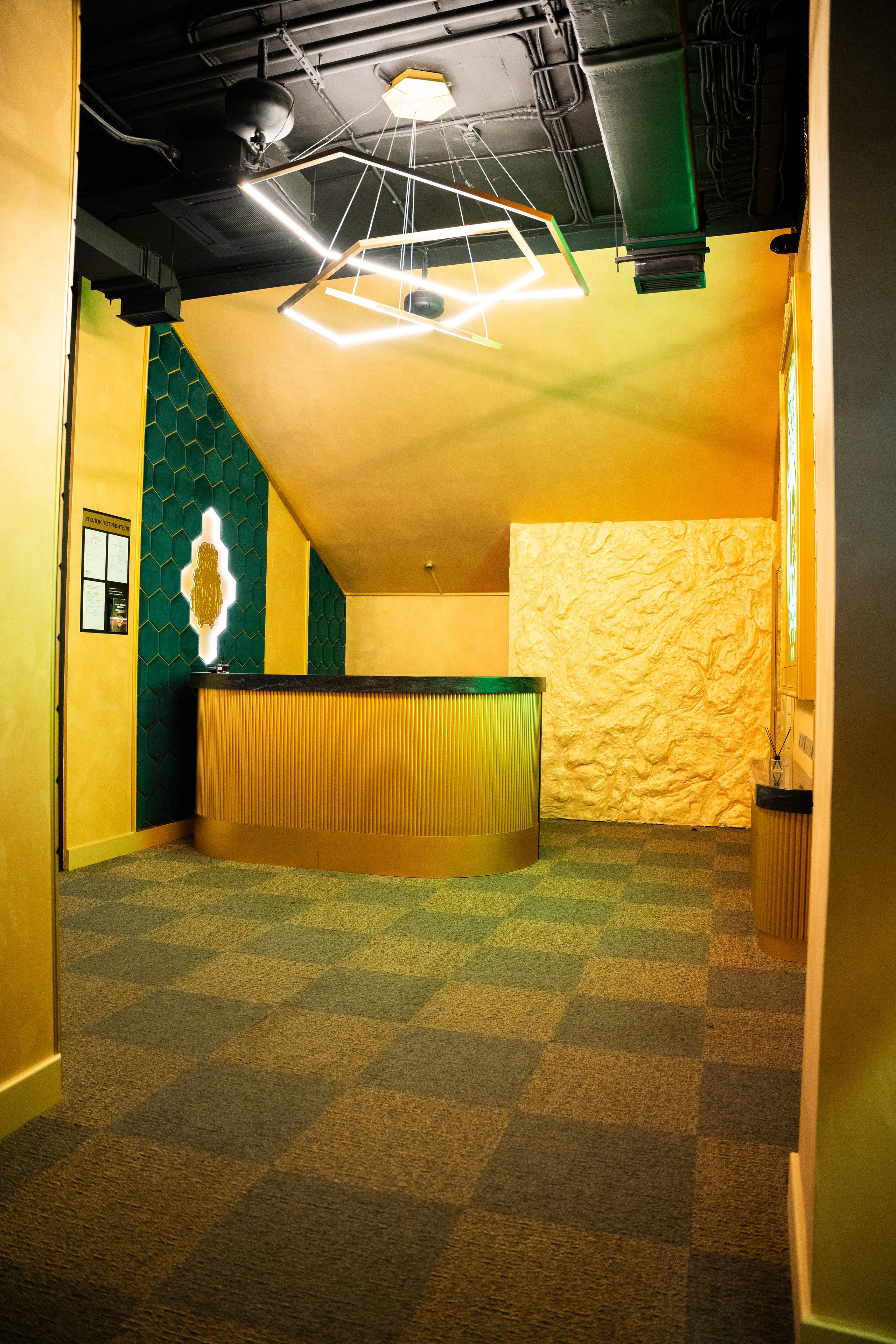 Фотосъемка интерьера стриптиз-клуба Hefner — элитный клуб Краснодара. Интерьерная фотосъемка клуба Hefner в Краснодаре — профессионально. Шедевры для Вас! Фотограф и Видеограф в Краснодаре Пахиев Руслан