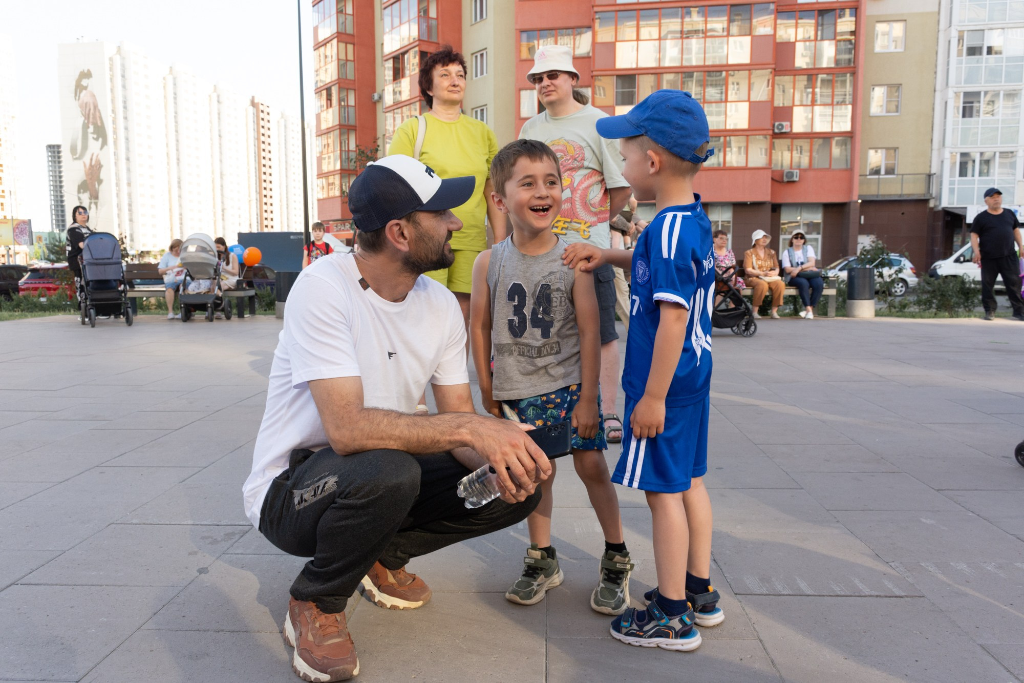 Фестиваль современного исполнительского искусства (Сквер Академ Риверсайд). Фотограф Максим Буряк