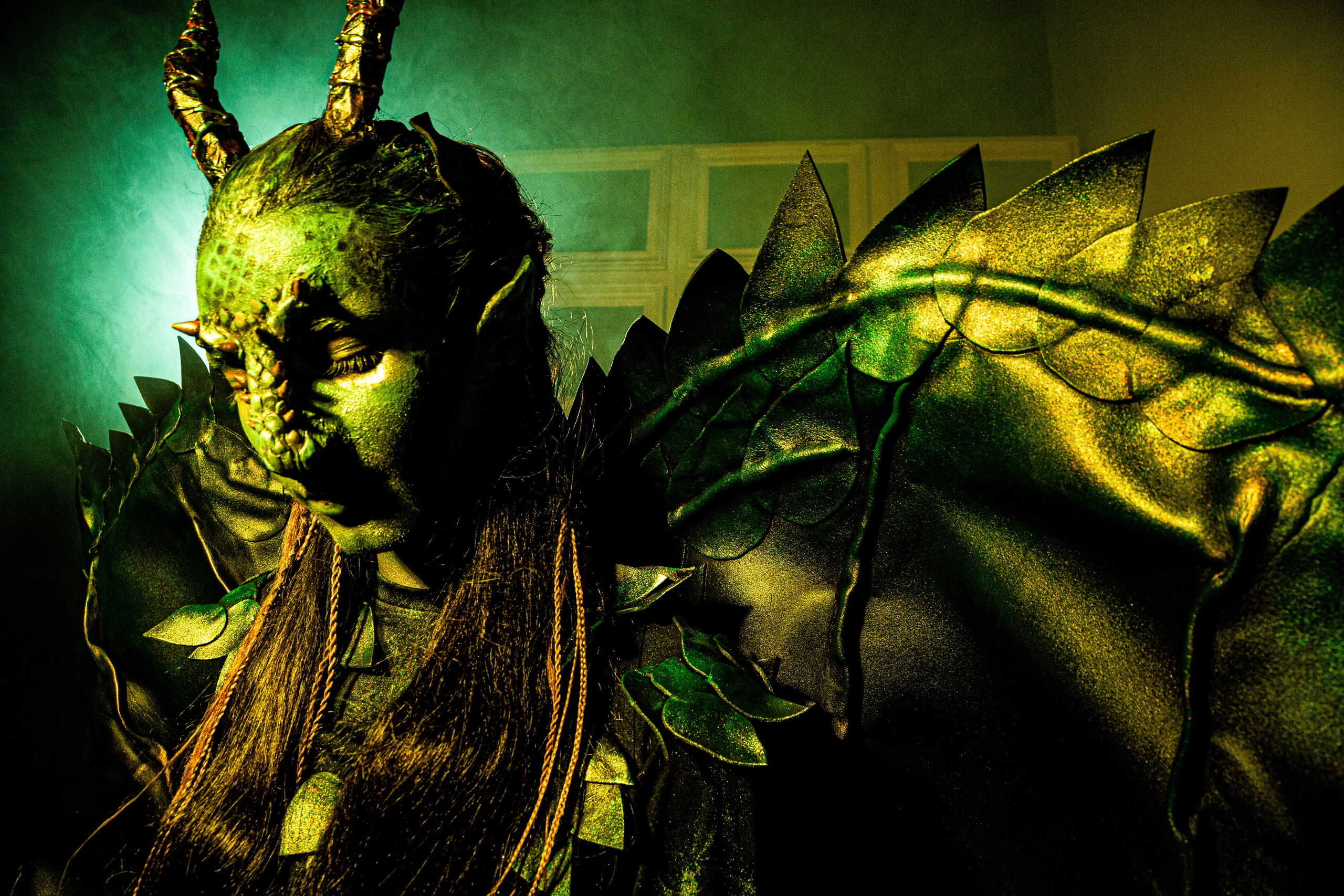 Алена. Дракон. Черно-белый фотограф Дмитрий Пчелкин