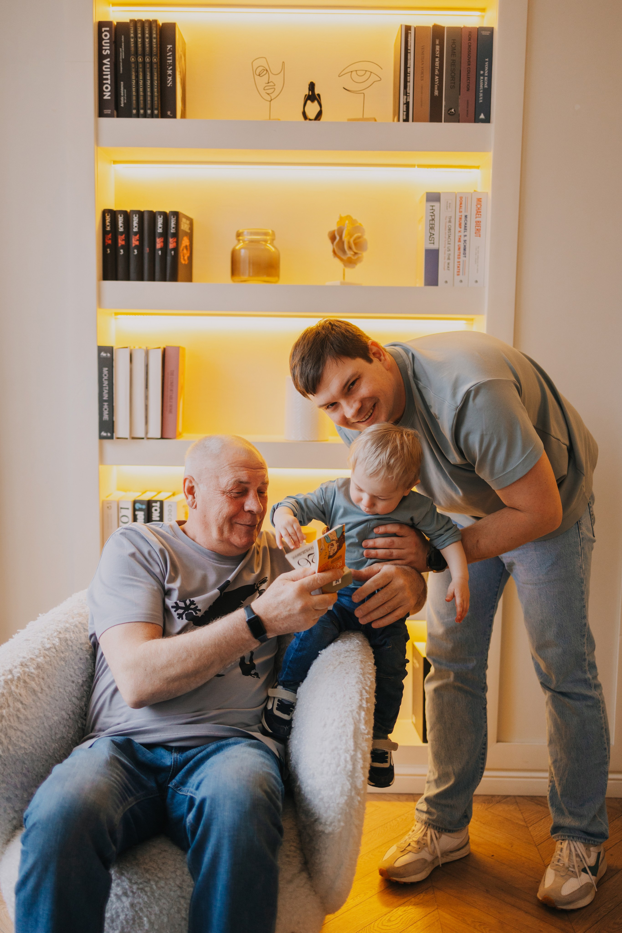 Большая семья. Домашняя фотосессия